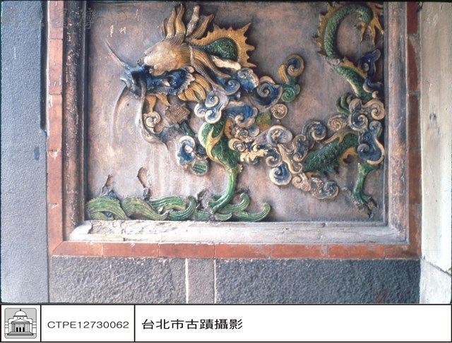 右廂牆廊藏品圖，第1張
