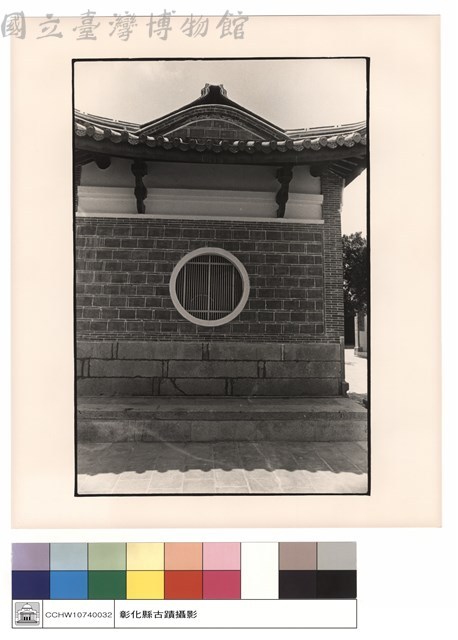 右殿右小窗藏品圖，第1張