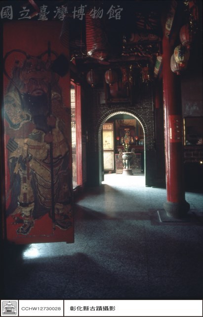 大殿右神位藏品圖，第1張