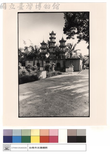 骨灰塔藏品圖，第1張