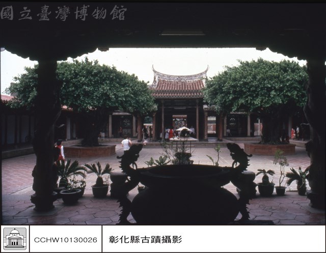 由正殿看戲台藏品圖，第1張