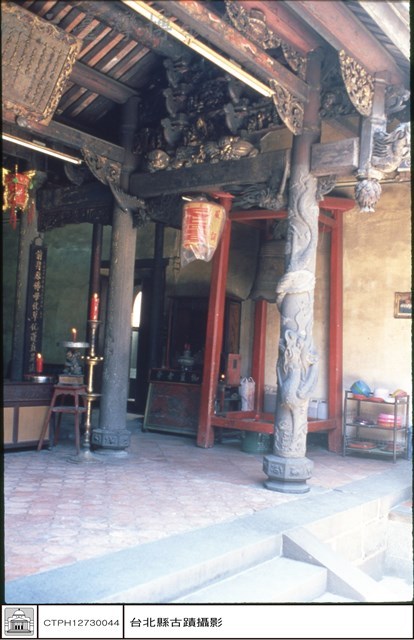 大殿石柱藏品圖，第1張