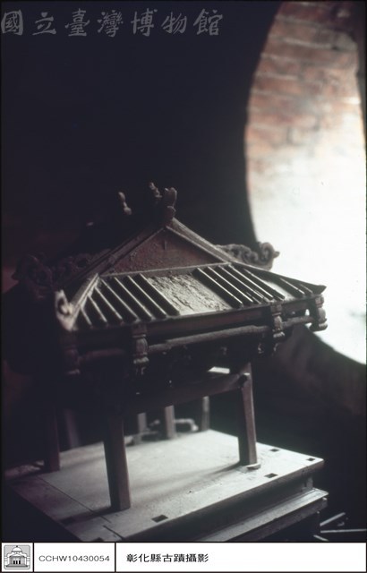 大殿右觀藏品圖，第1張