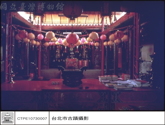 大殿正面藏品圖，第1張