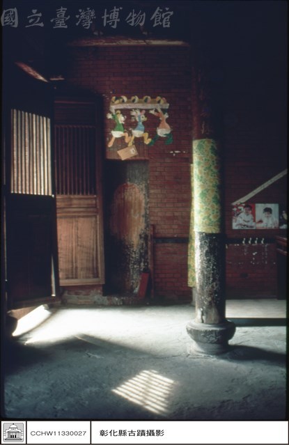 大殿右觀藏品圖，第1張