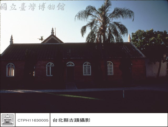 右廂側牆藏品圖，第1張