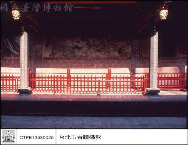 大殿左側藏品圖，第1張