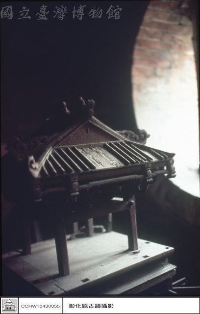 大殿右觀藏品圖，第1張