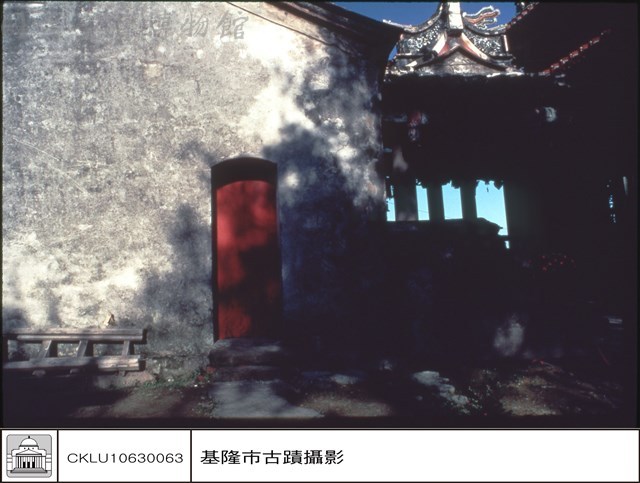 左面牆藏品圖，第1張