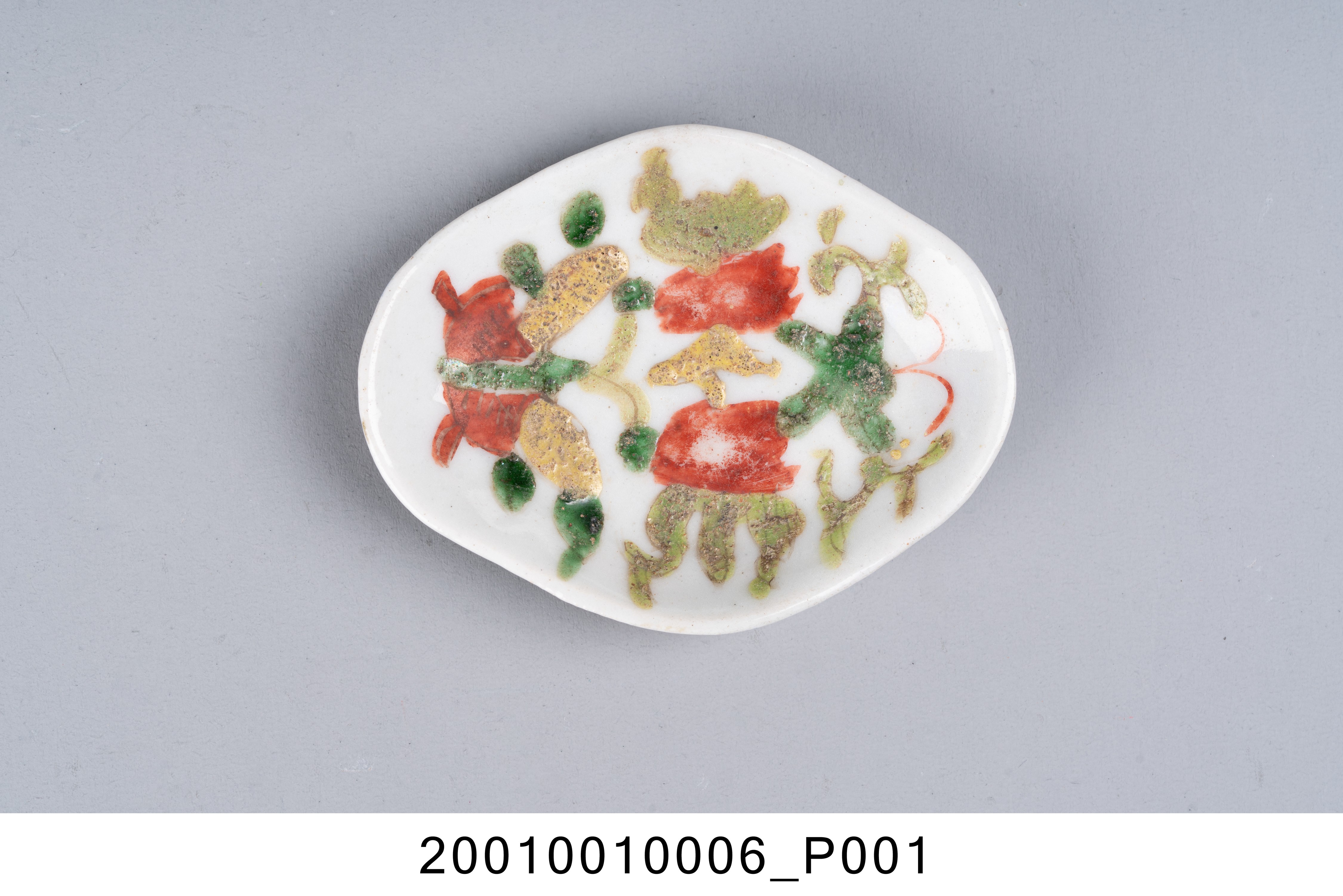 彩釉花卉蝴蝶菱形小碟 (共7張)