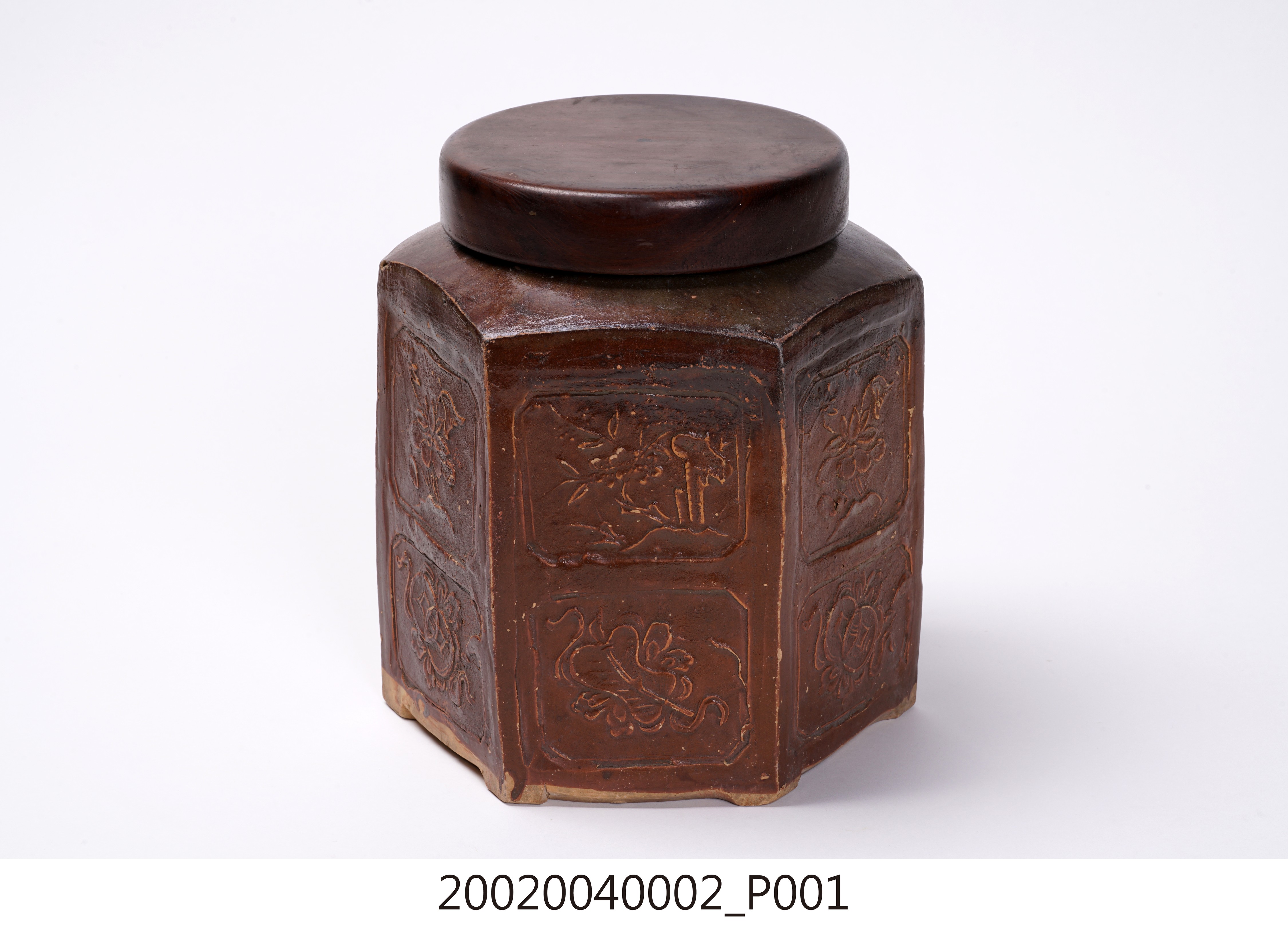 褐紅釉雕花六角茶葉甕 (共9張)
