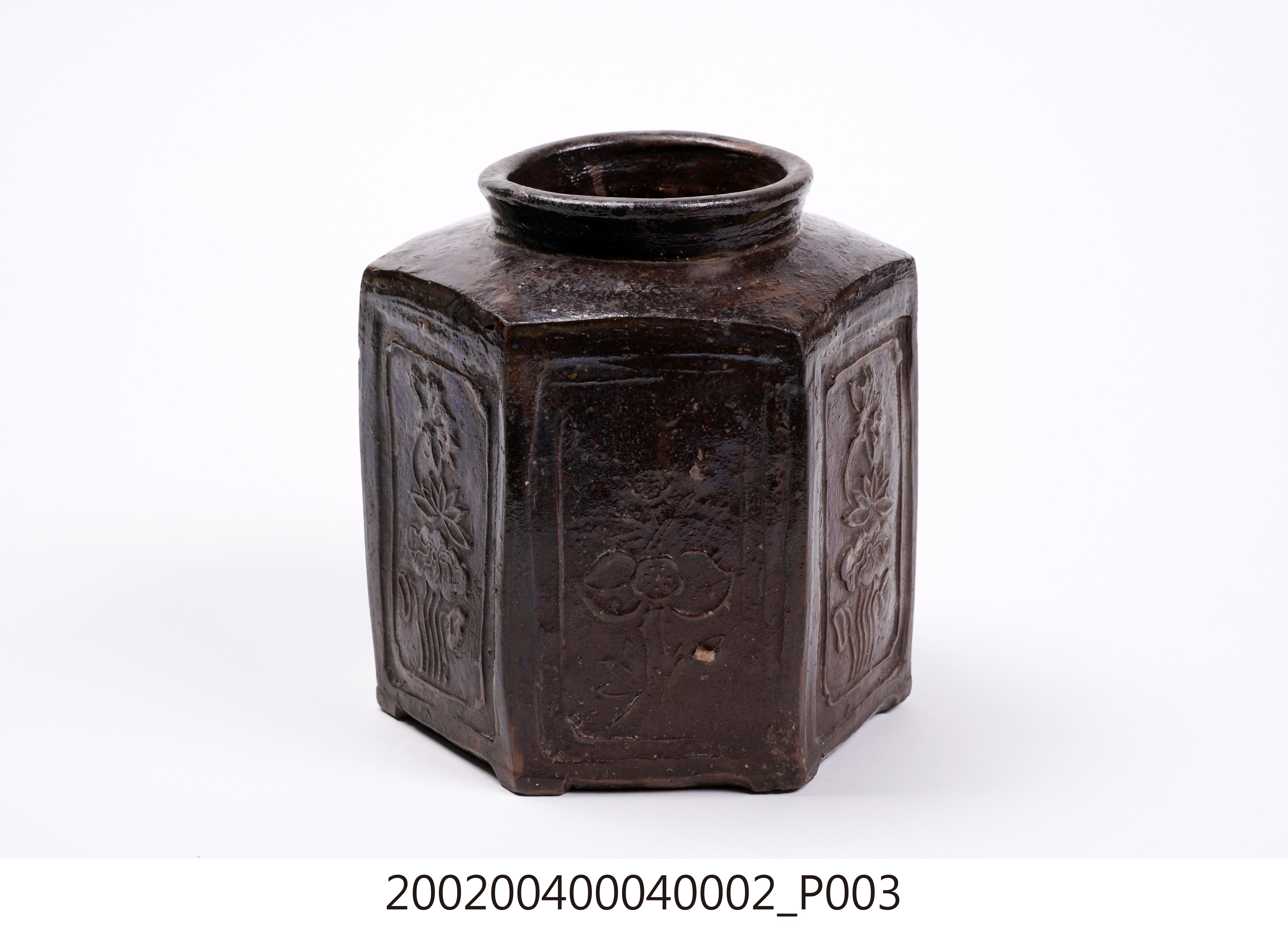 深褐釉雕花六角茶葉甕甕身 (共15張)