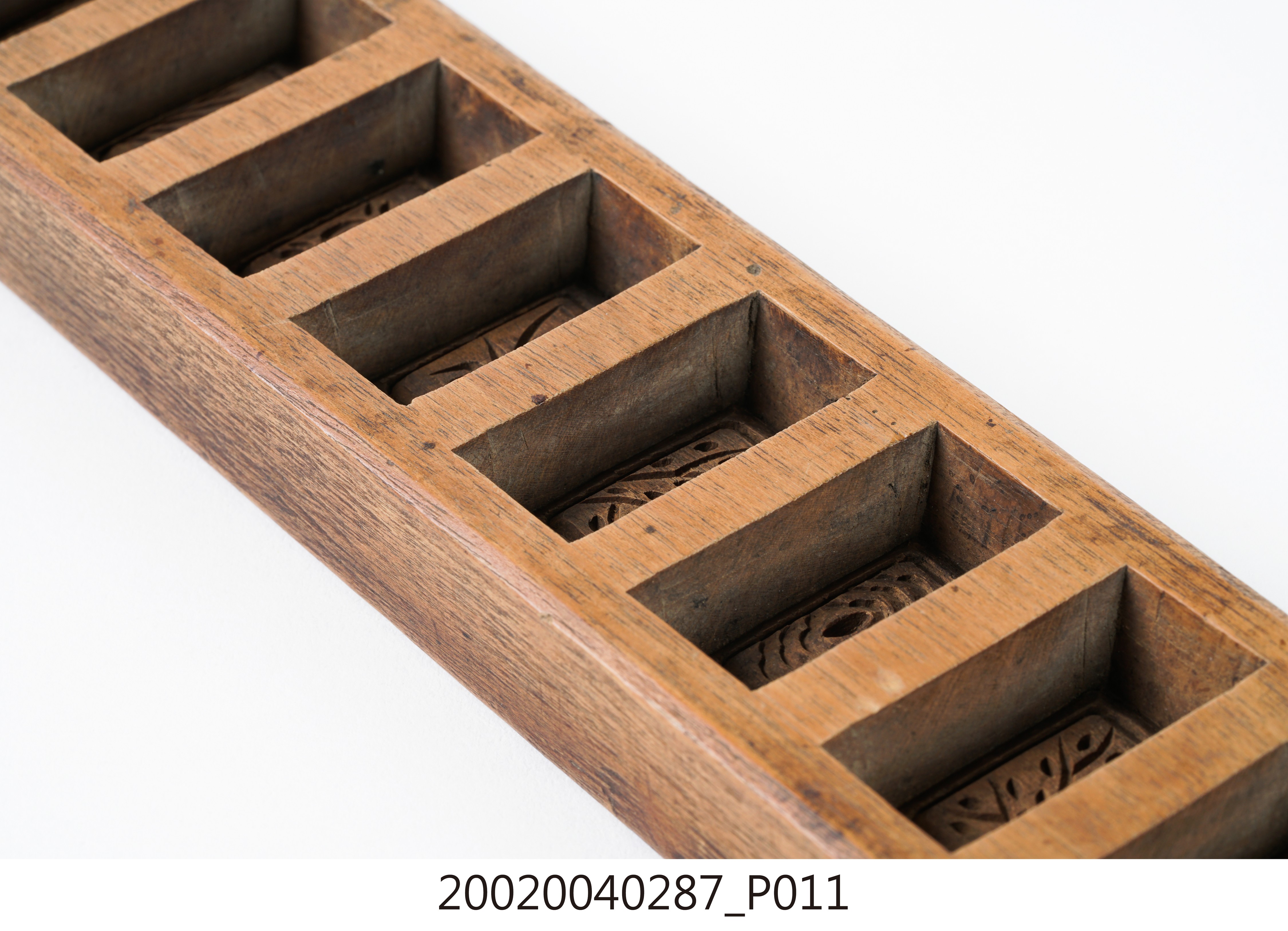 長條板單面雕十枚長方錠形糕印 (共14張)
