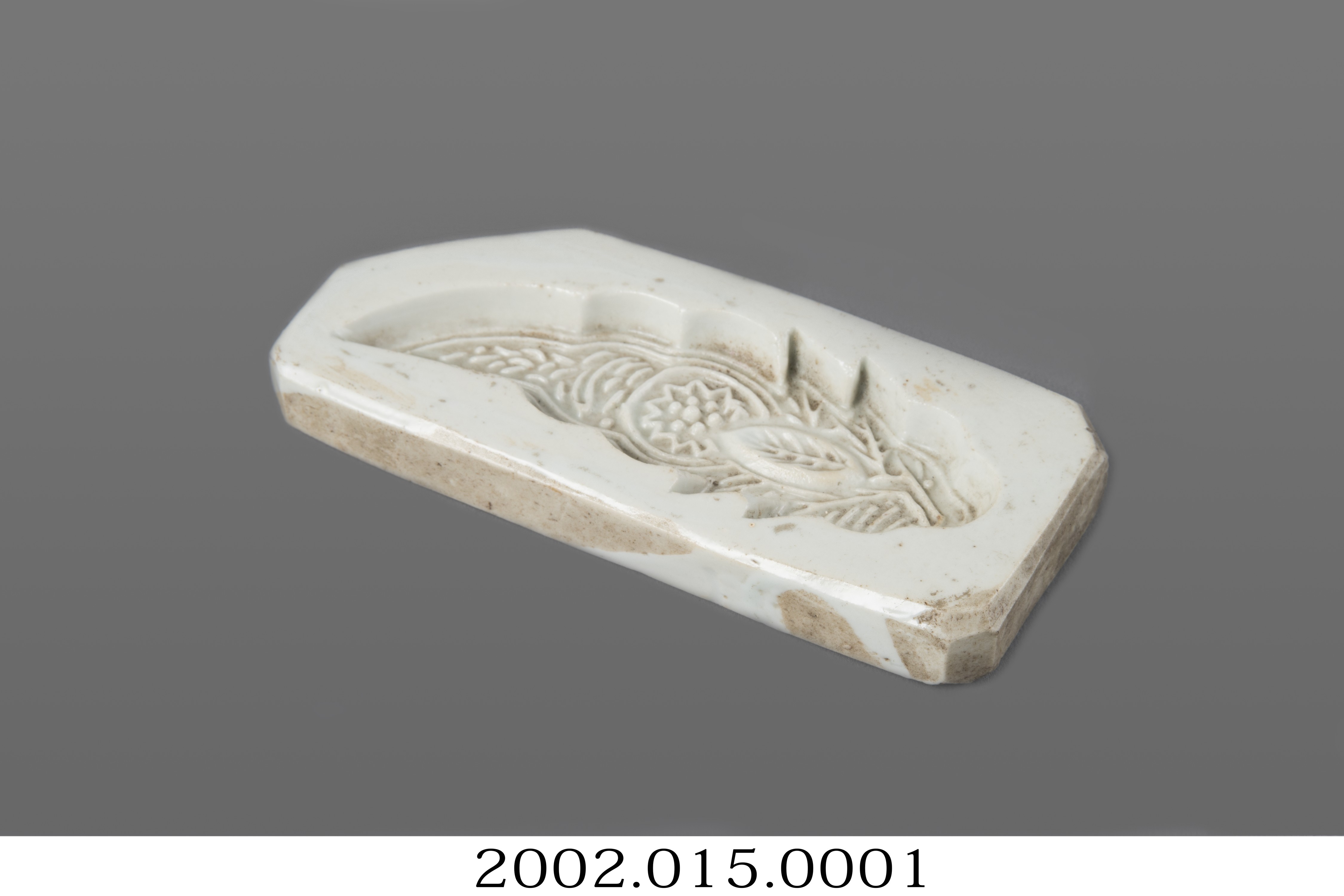 五角長形單面雕紋魚紋磁製糕印模 (共4張)