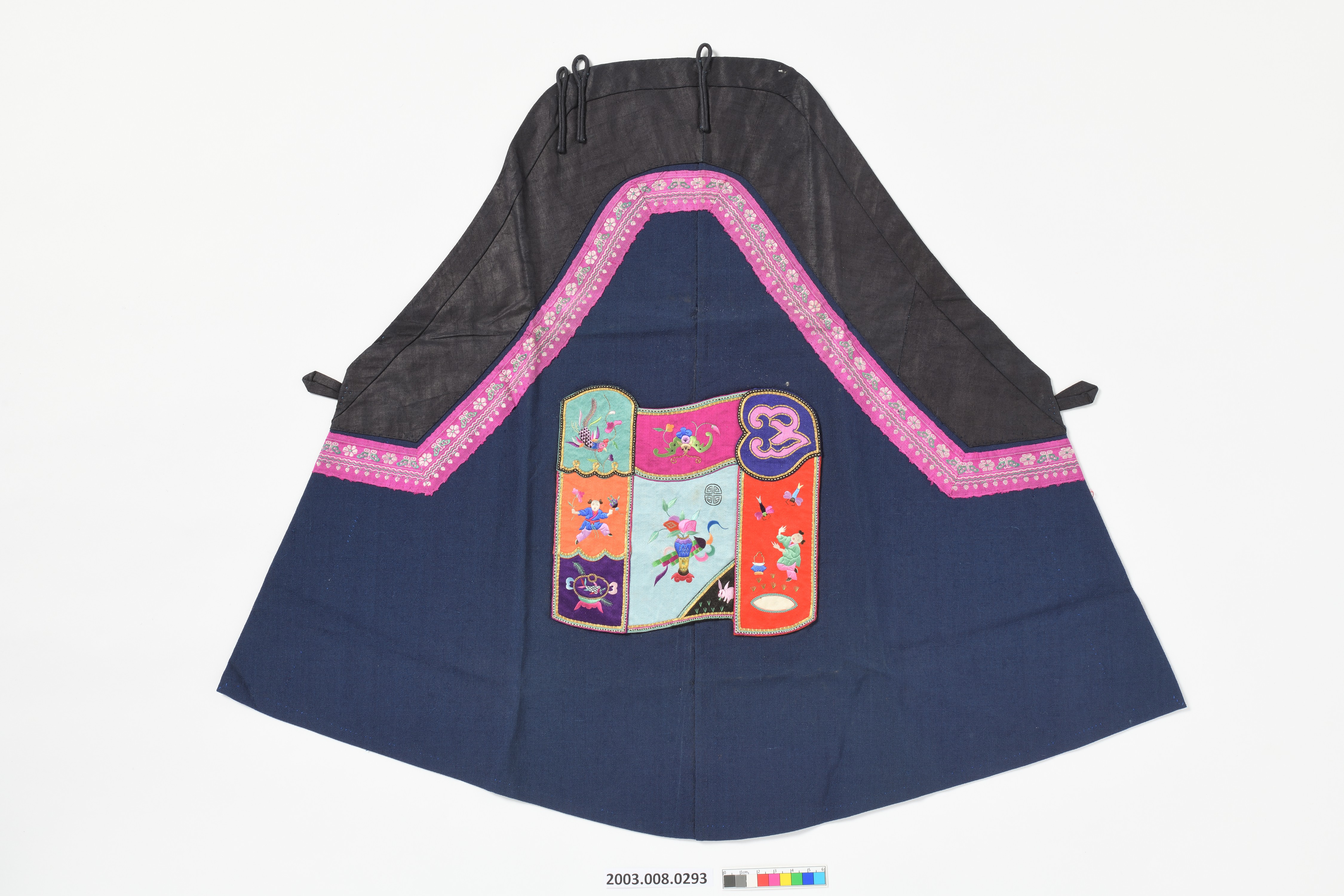 藏青棉質刺繡圍裙 (共5張)