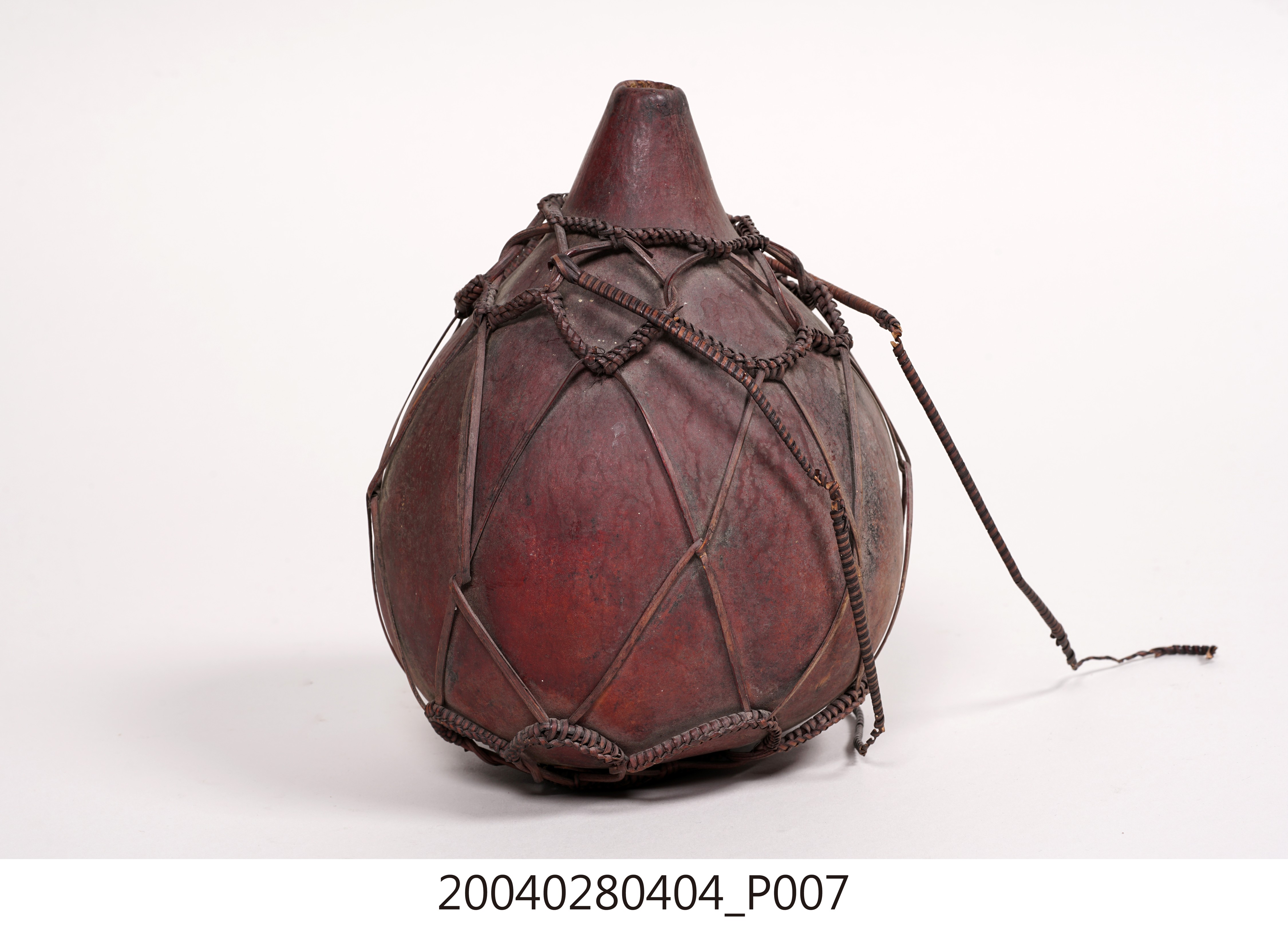 泰雅族葫蘆水壺 (共14張)