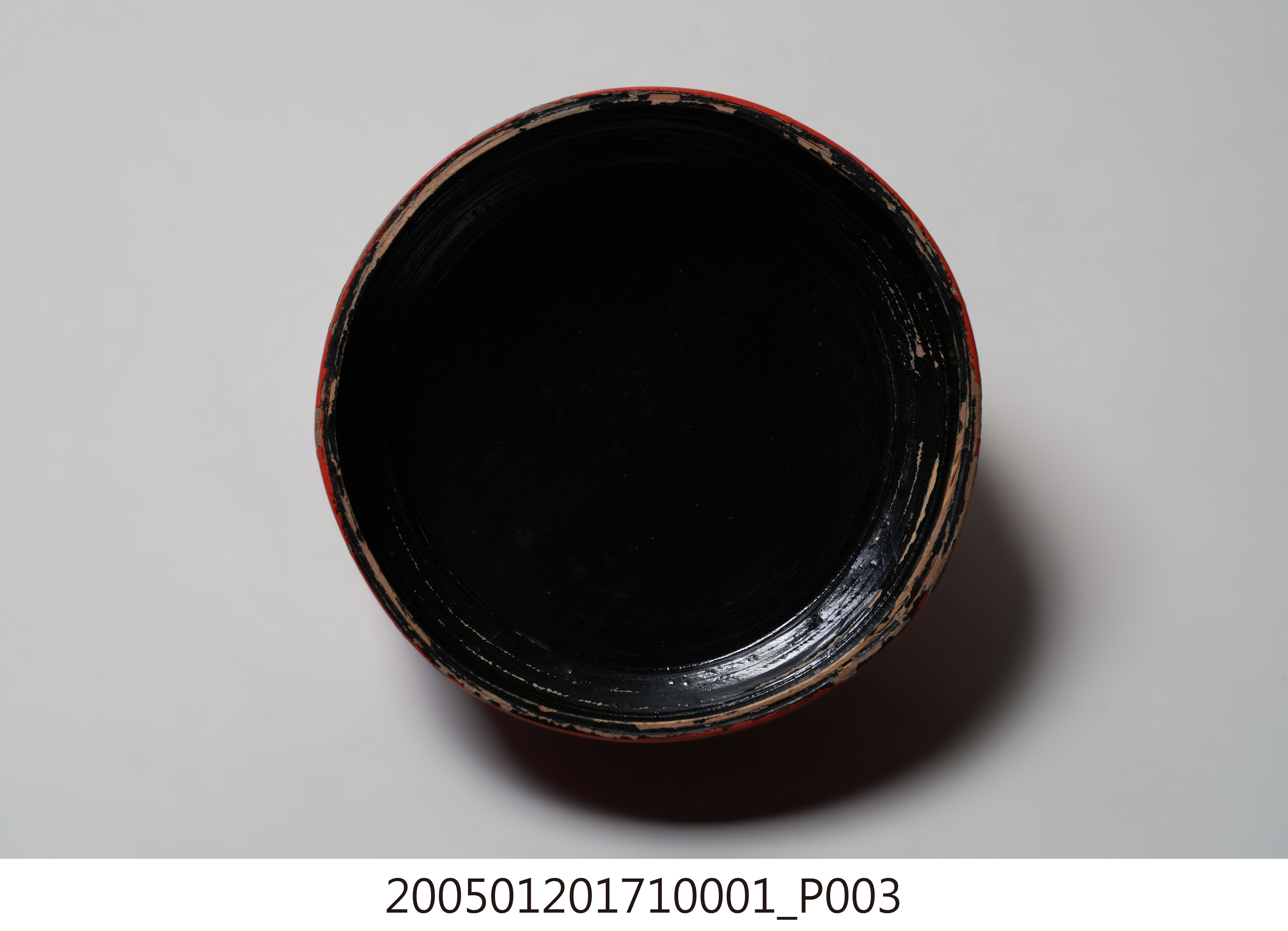 珠漆描金山水人物𣛮籃之上蓋 (共4張)