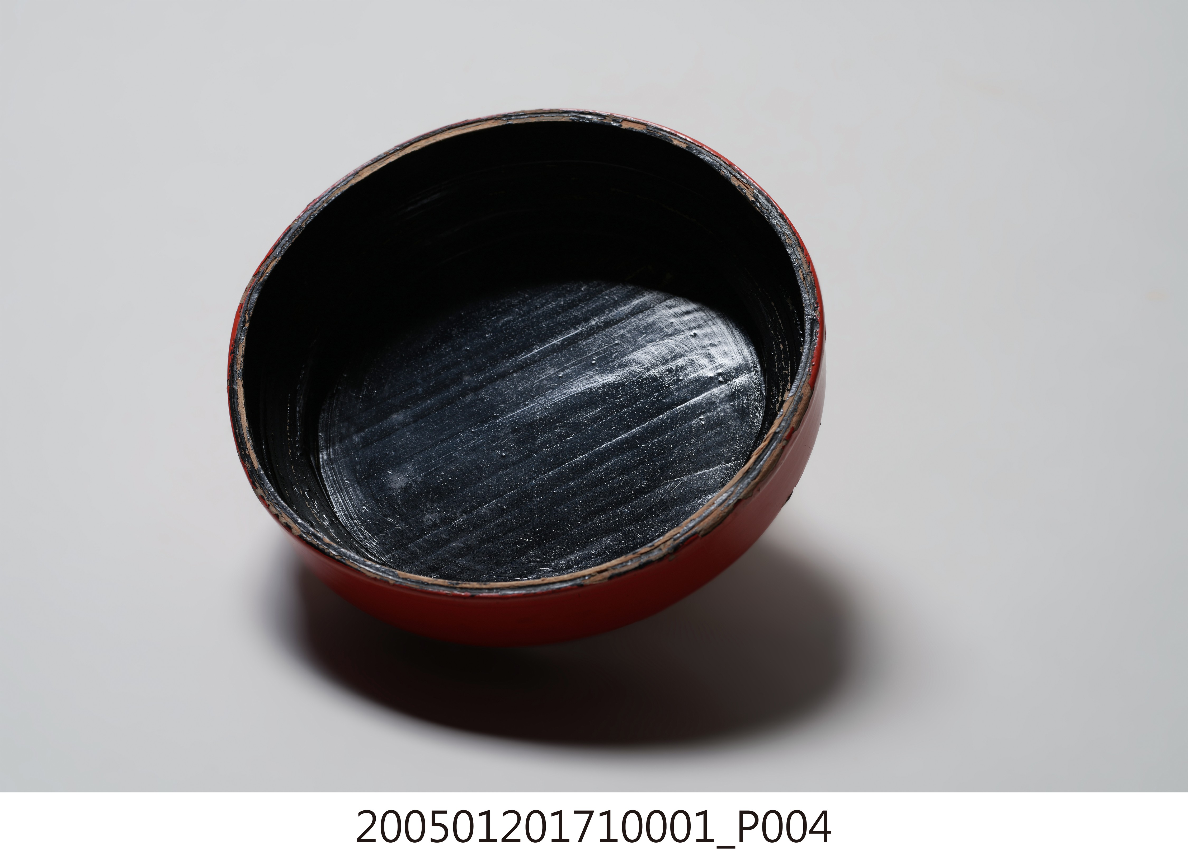 珠漆描金山水人物𣛮籃之上蓋 (共4張)