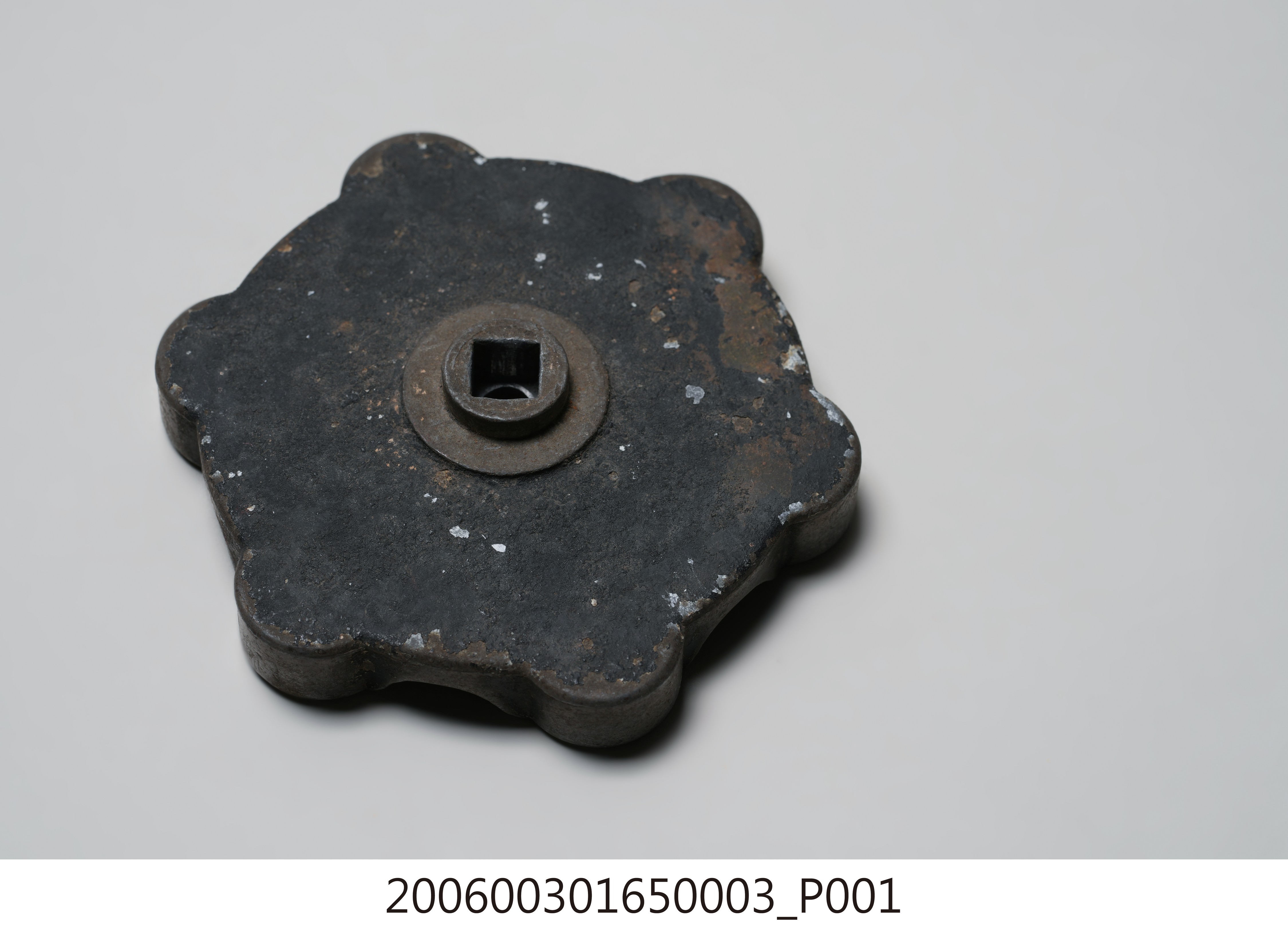 地鐘底座 (共3張)