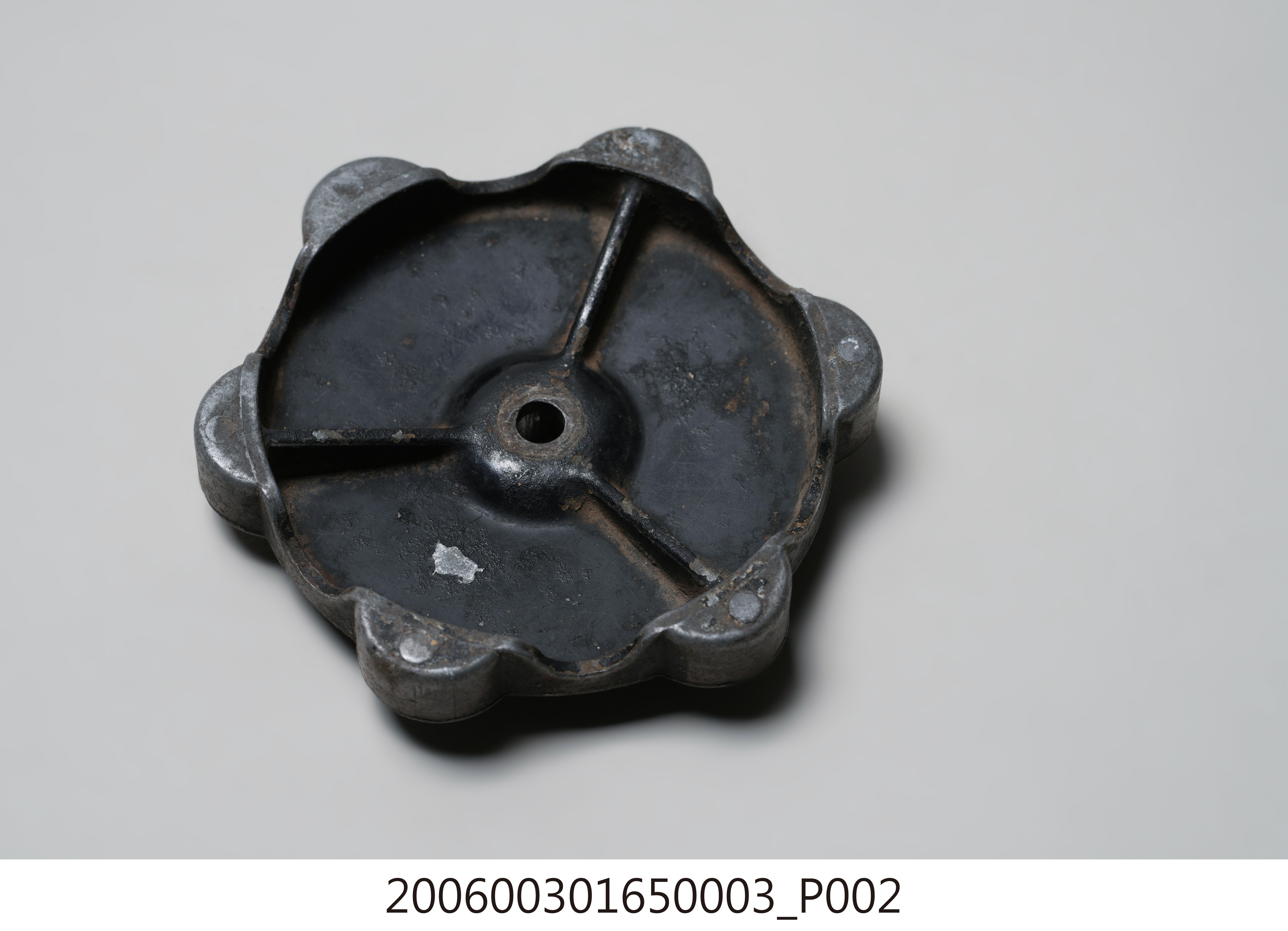 地鐘底座 (共3張)