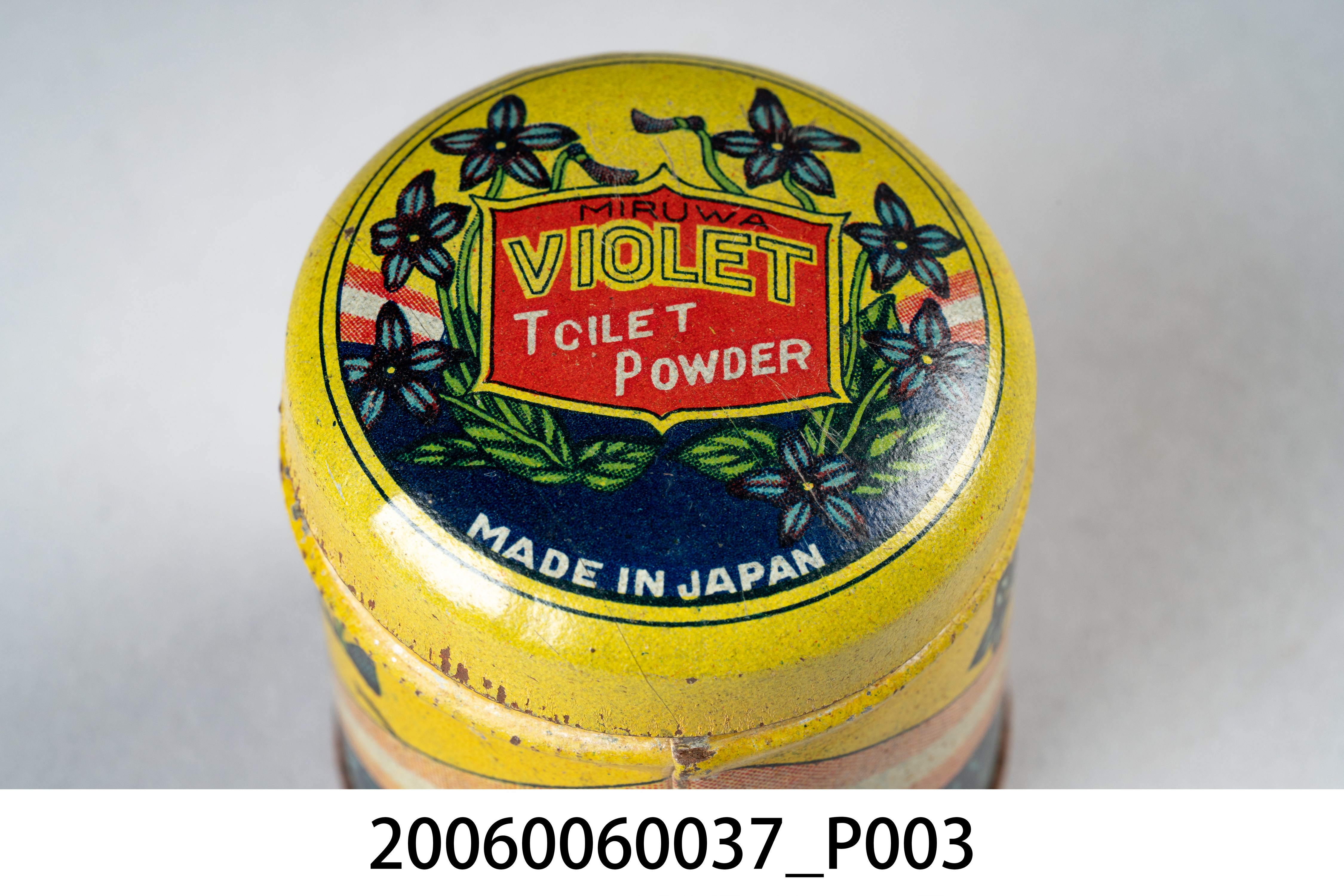 美流和紫羅蘭爽身粉罐 (共4張)
