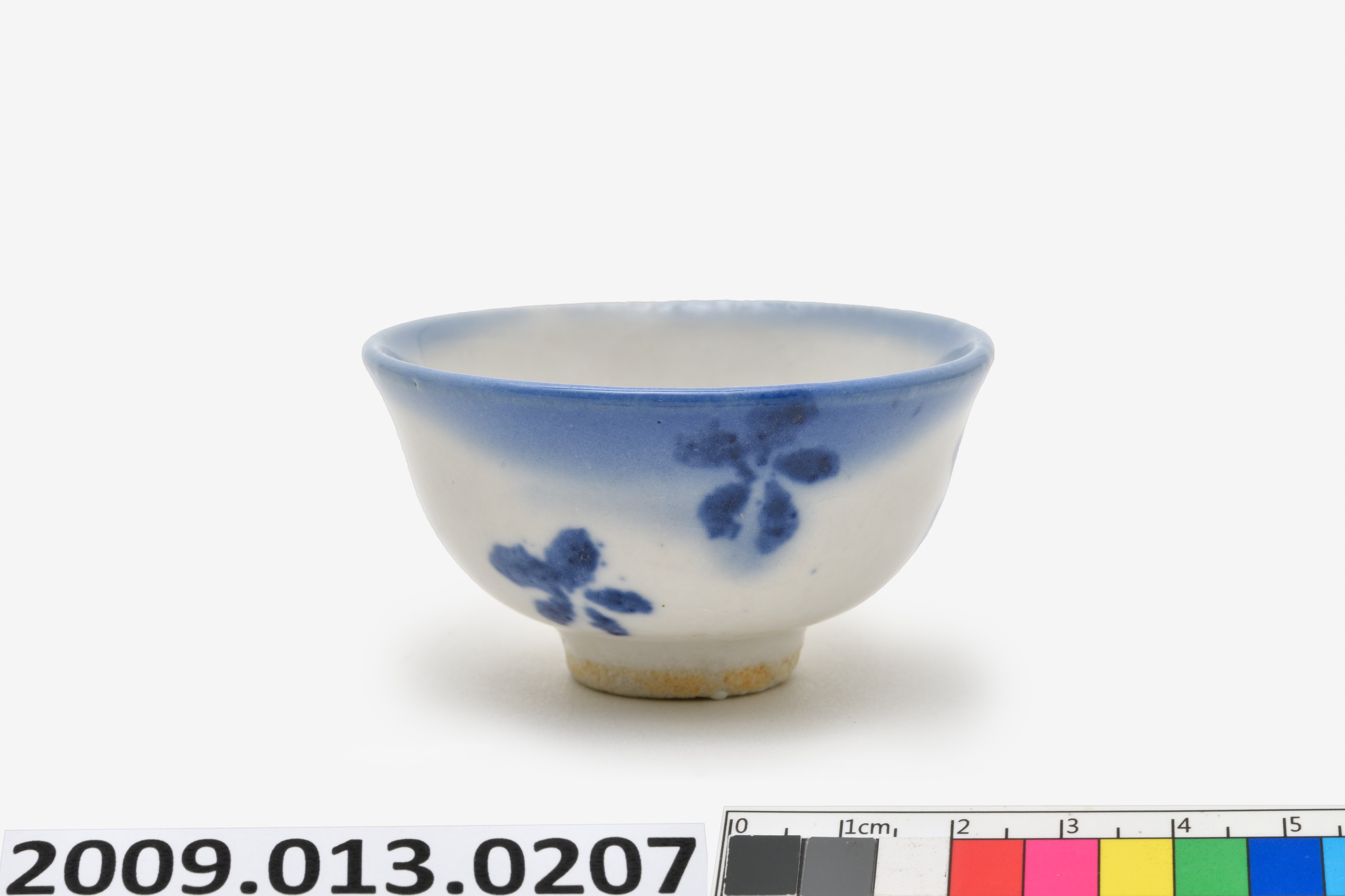 青花吹繪小杯 (共10張)
