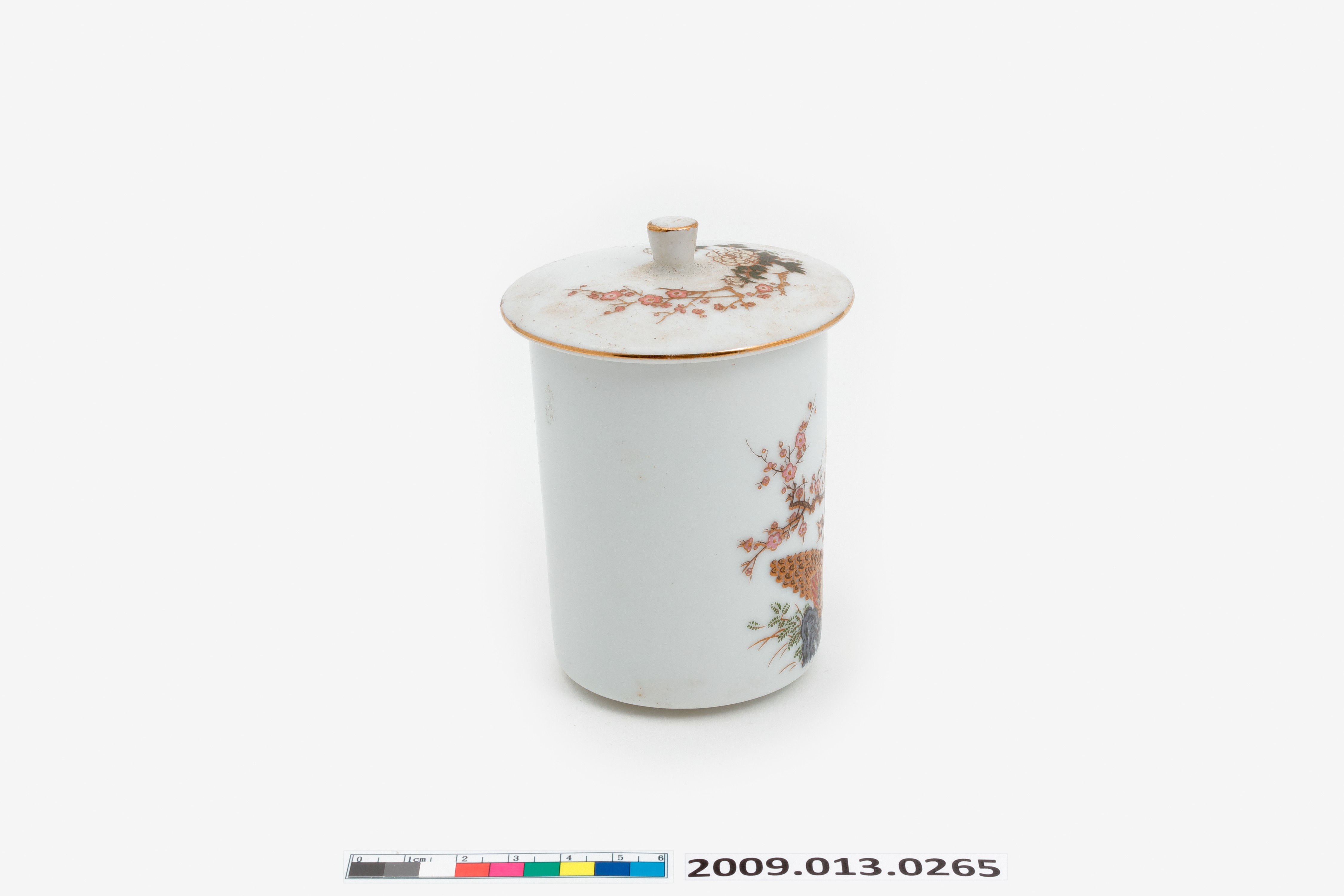 轉印孔雀庭園紋蓋杯 (共11張)