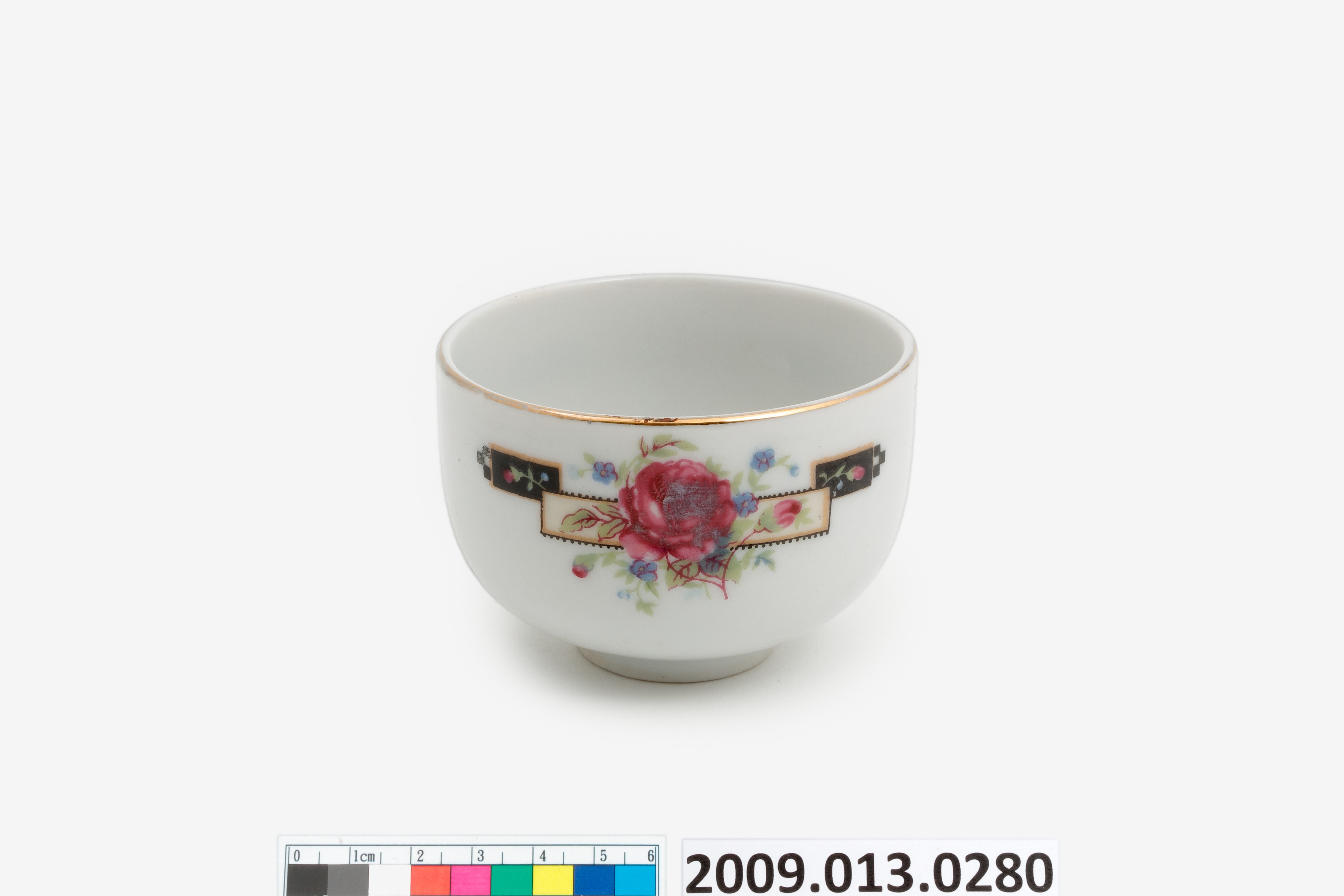 轉印花卉紋茶杯 (共9張)