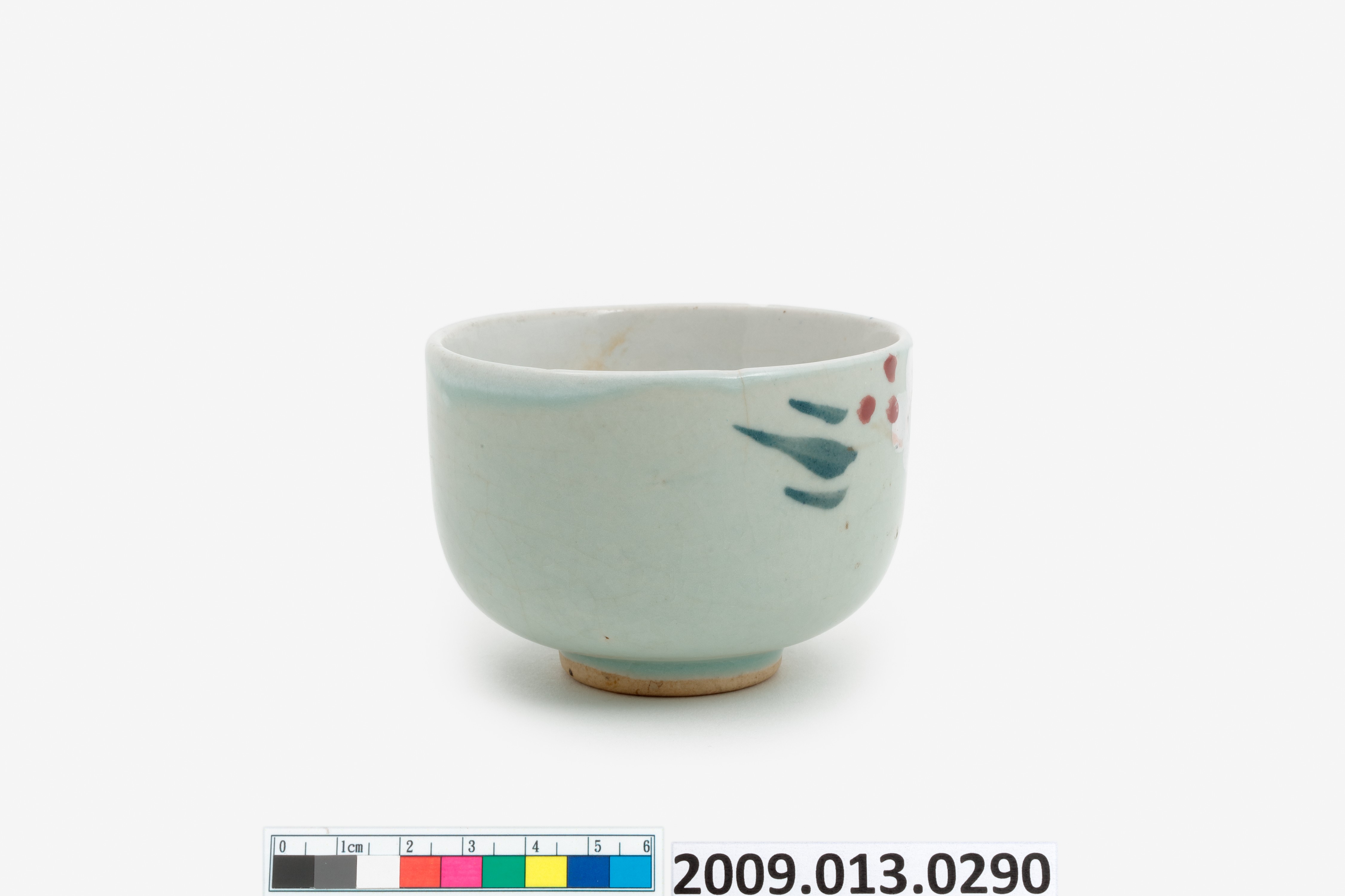 青花粉紅彩茶杯 (共11張)