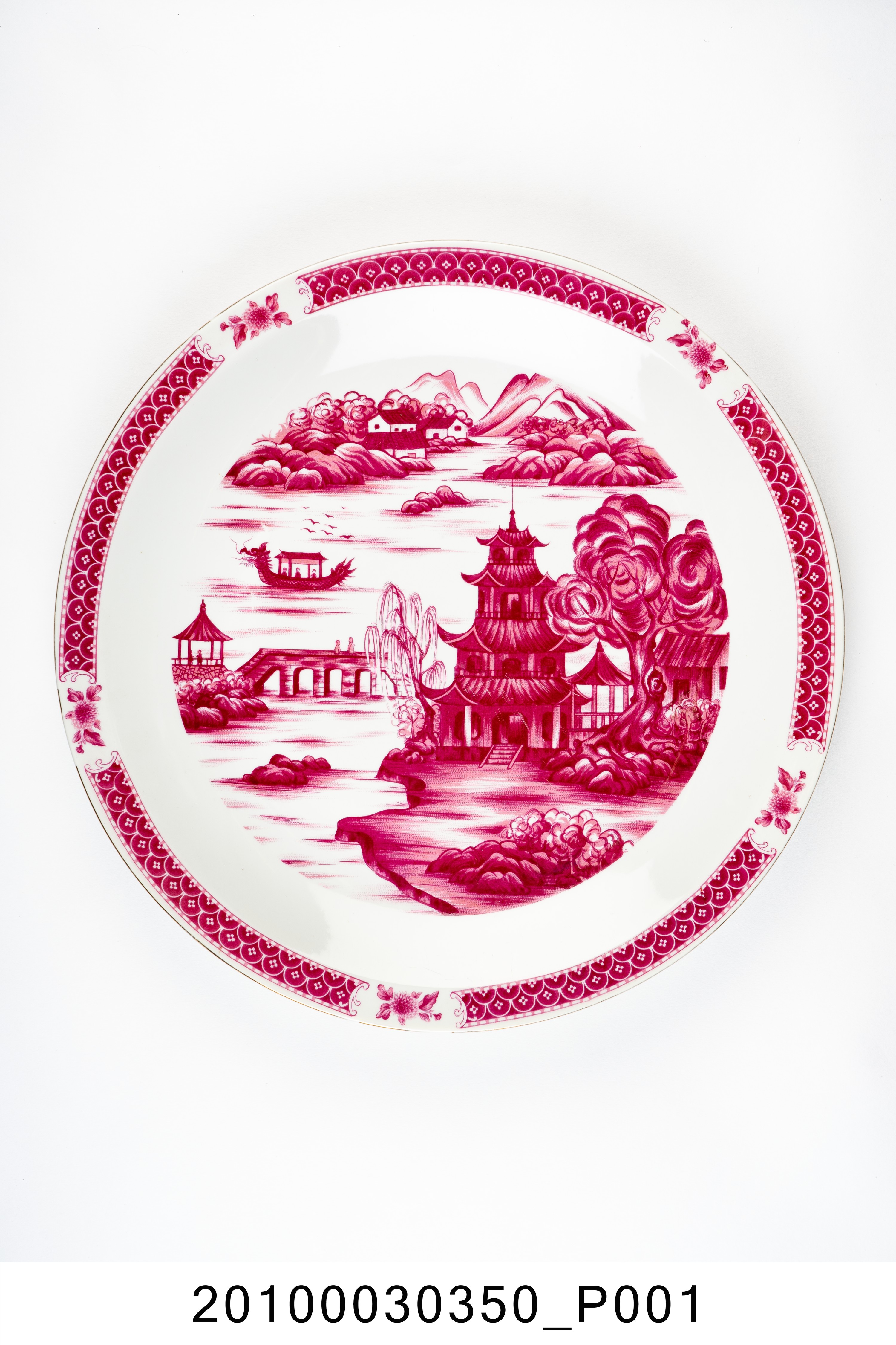 釉上彩轉寫紙貼花山水樓閣圖圓盤 (共8張)