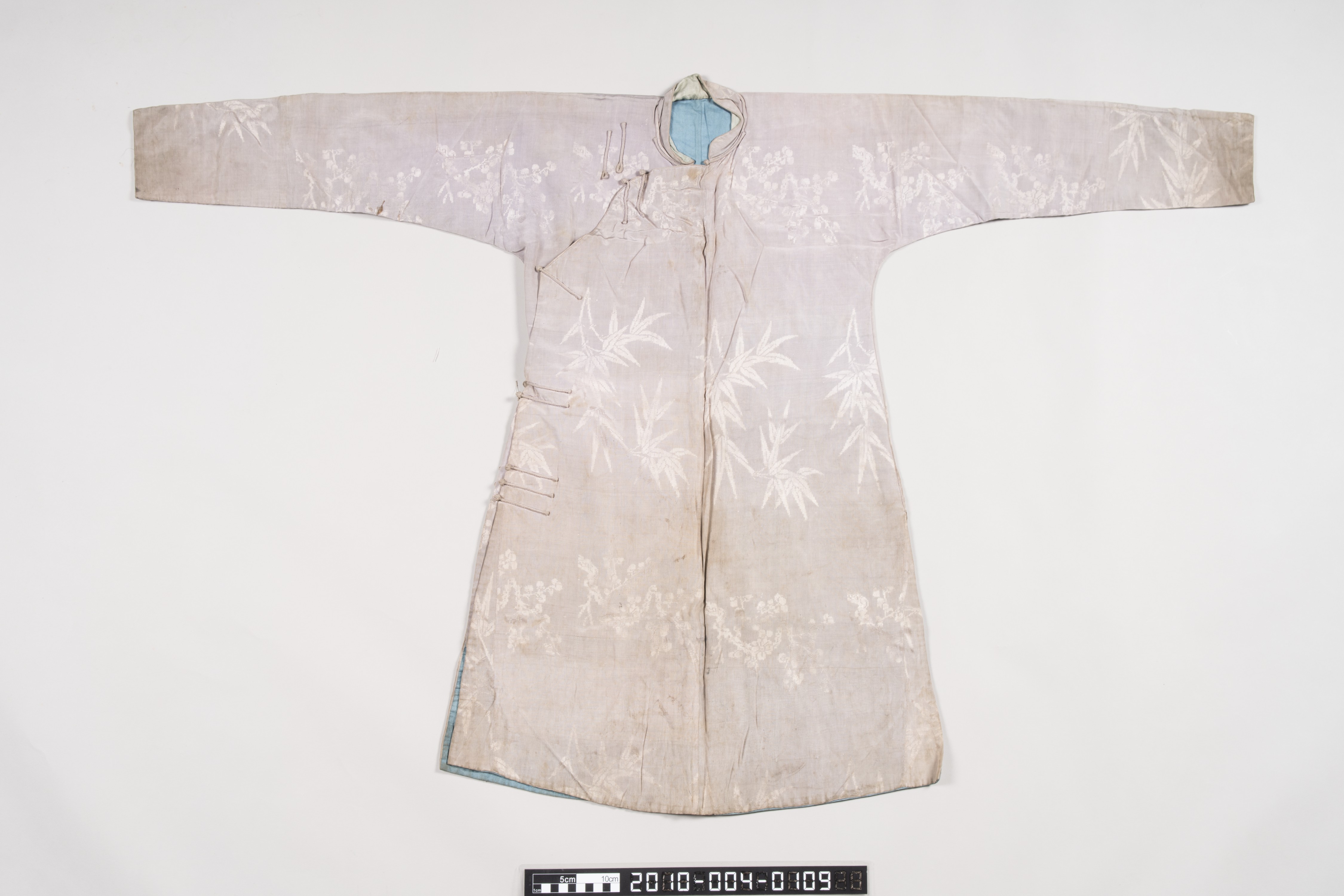 粉紫絲質緹花大襟男長袍 (共6張)