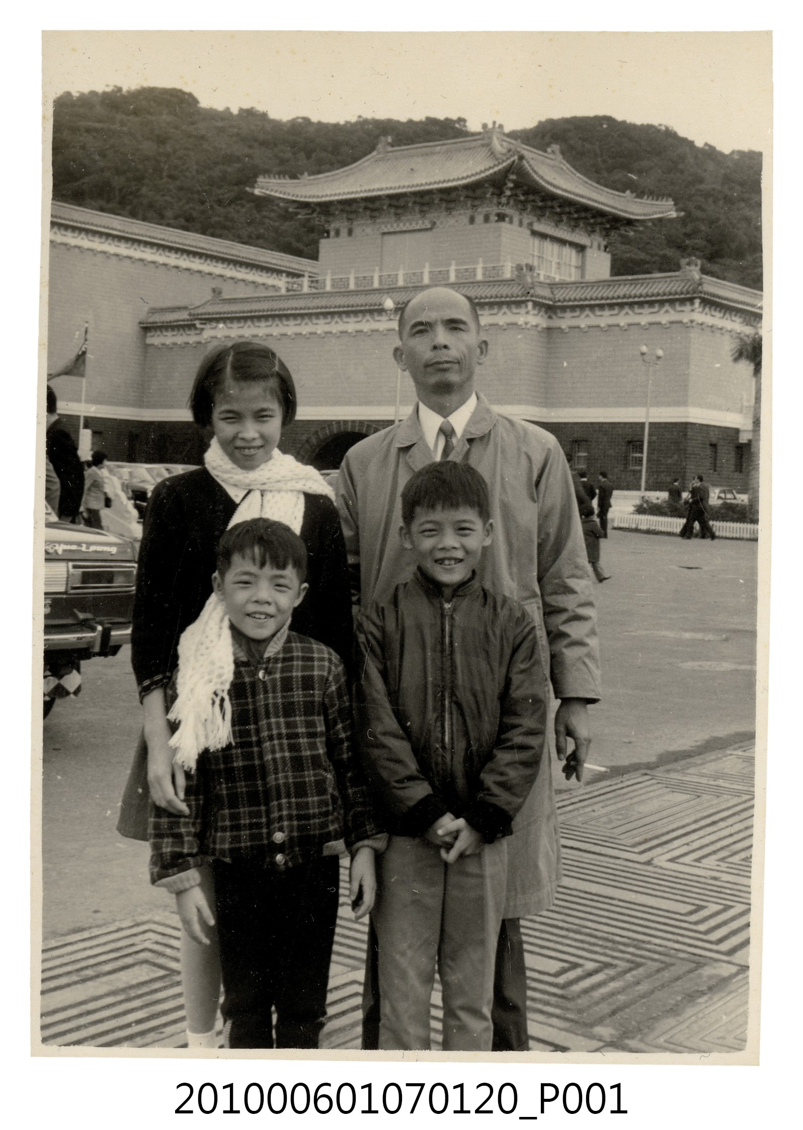 1972年元旦全家故宮博物院遊覽10 (共2張)