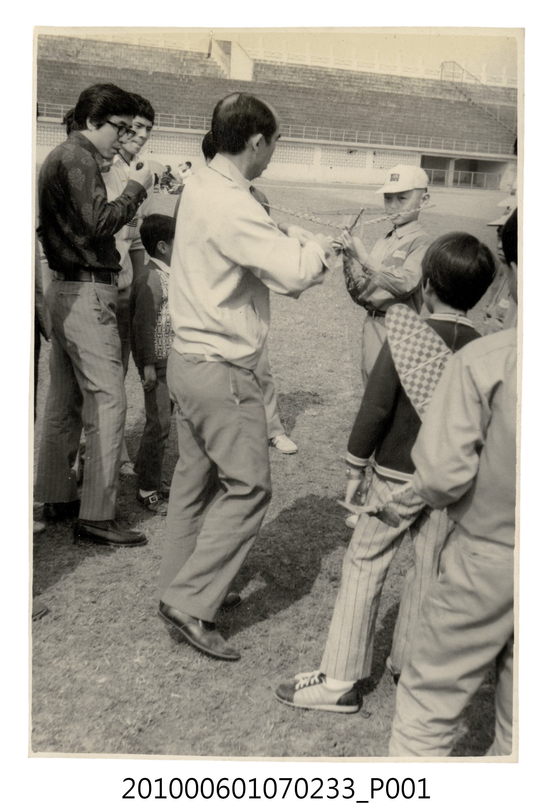 民國63年3月9日臺北市第四屆國民小學航空模型飛行競賽大會剪影1 (共2張)