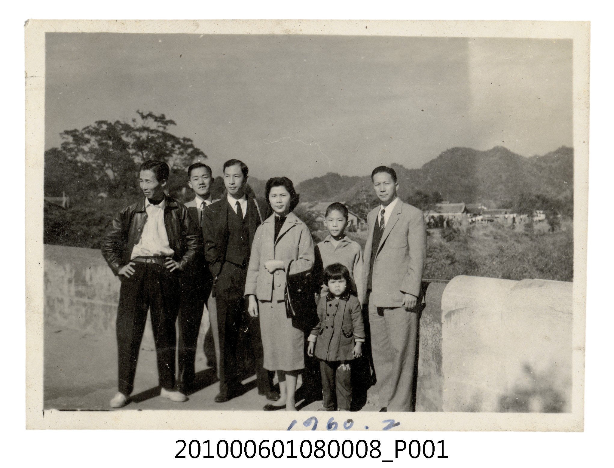 1960年2月曹靖子等七人合照 (共2張)