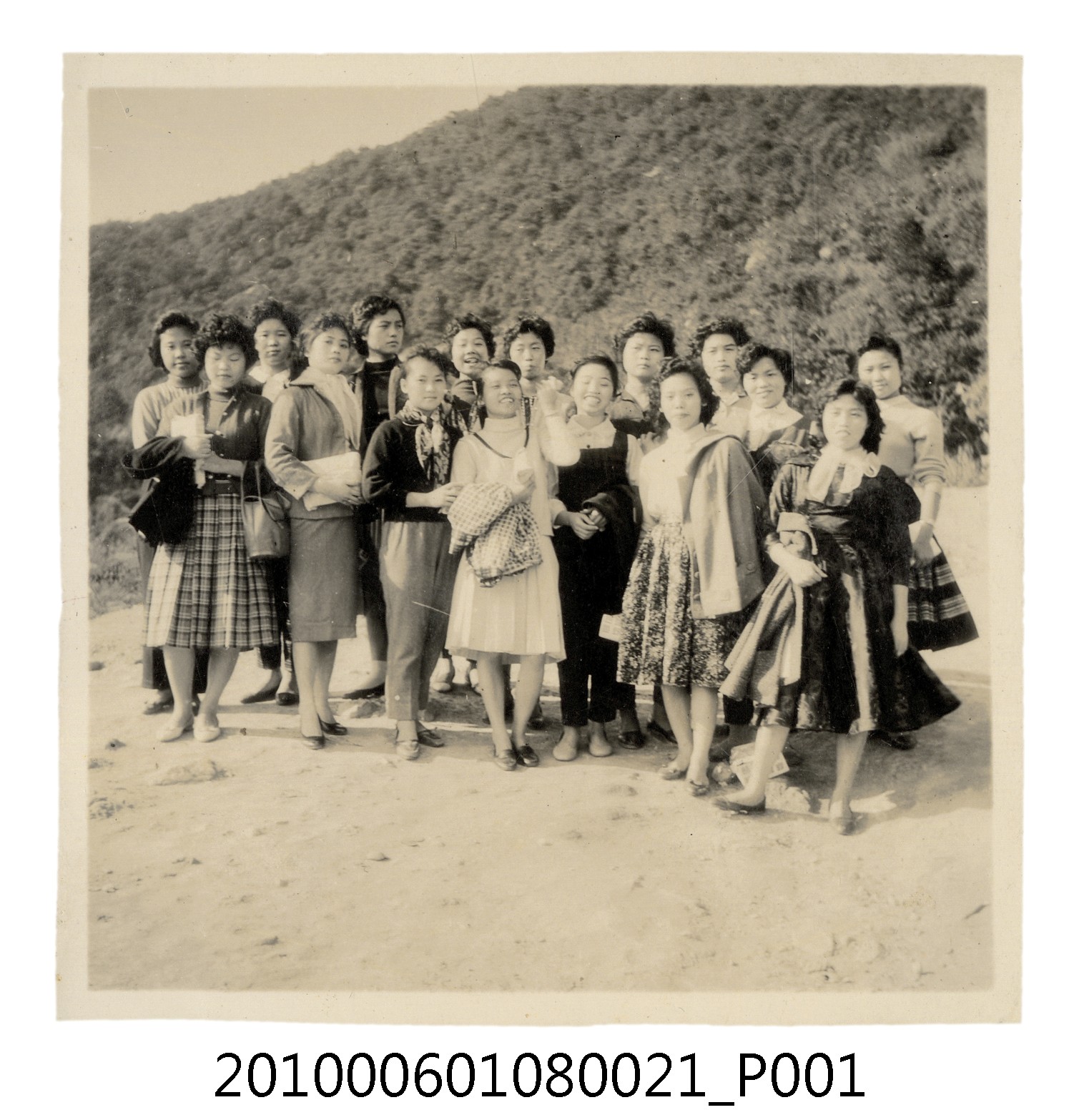 1959.1.1團體合照 (共2張)