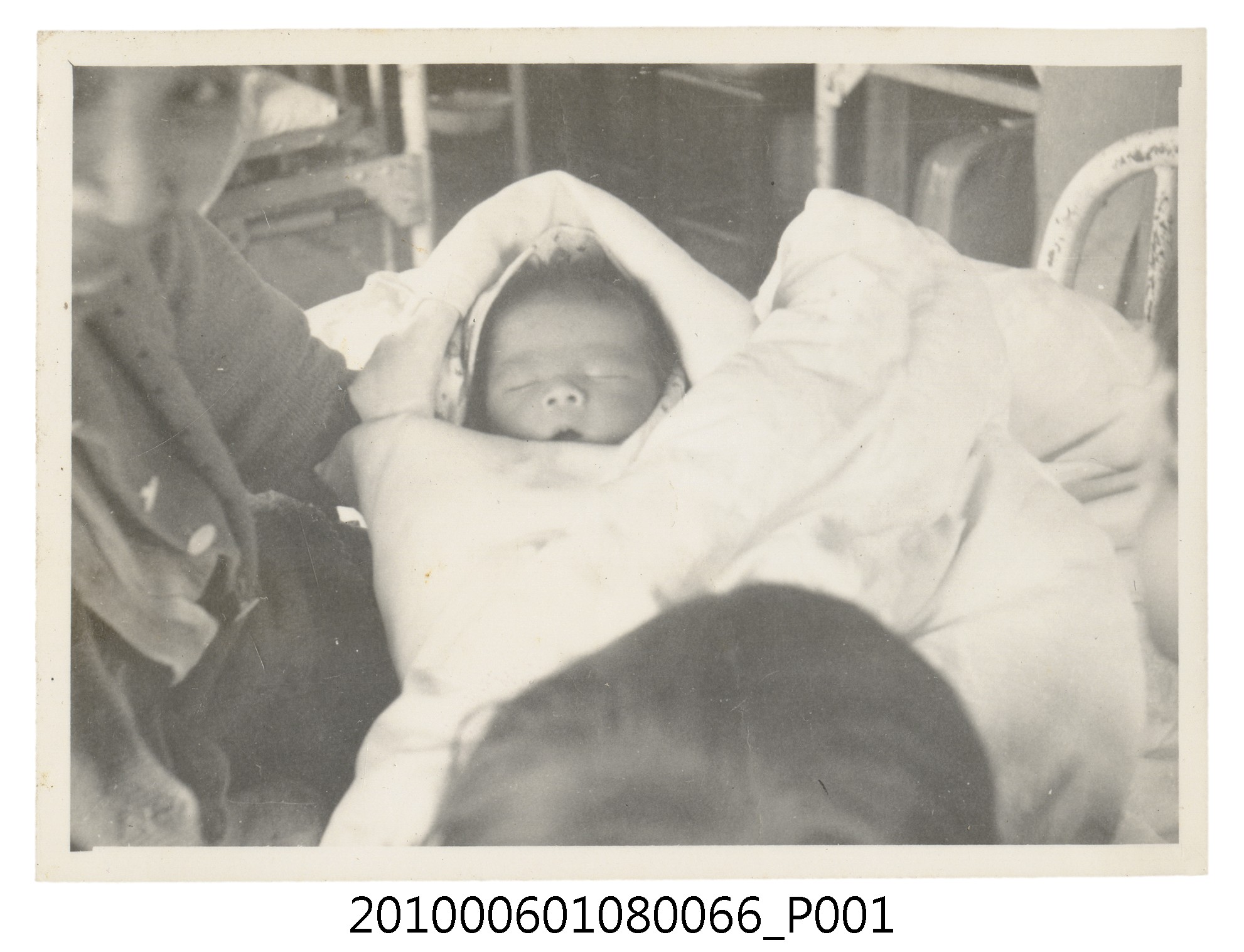 1961.3.27曹淵深誕生1 (共2張)