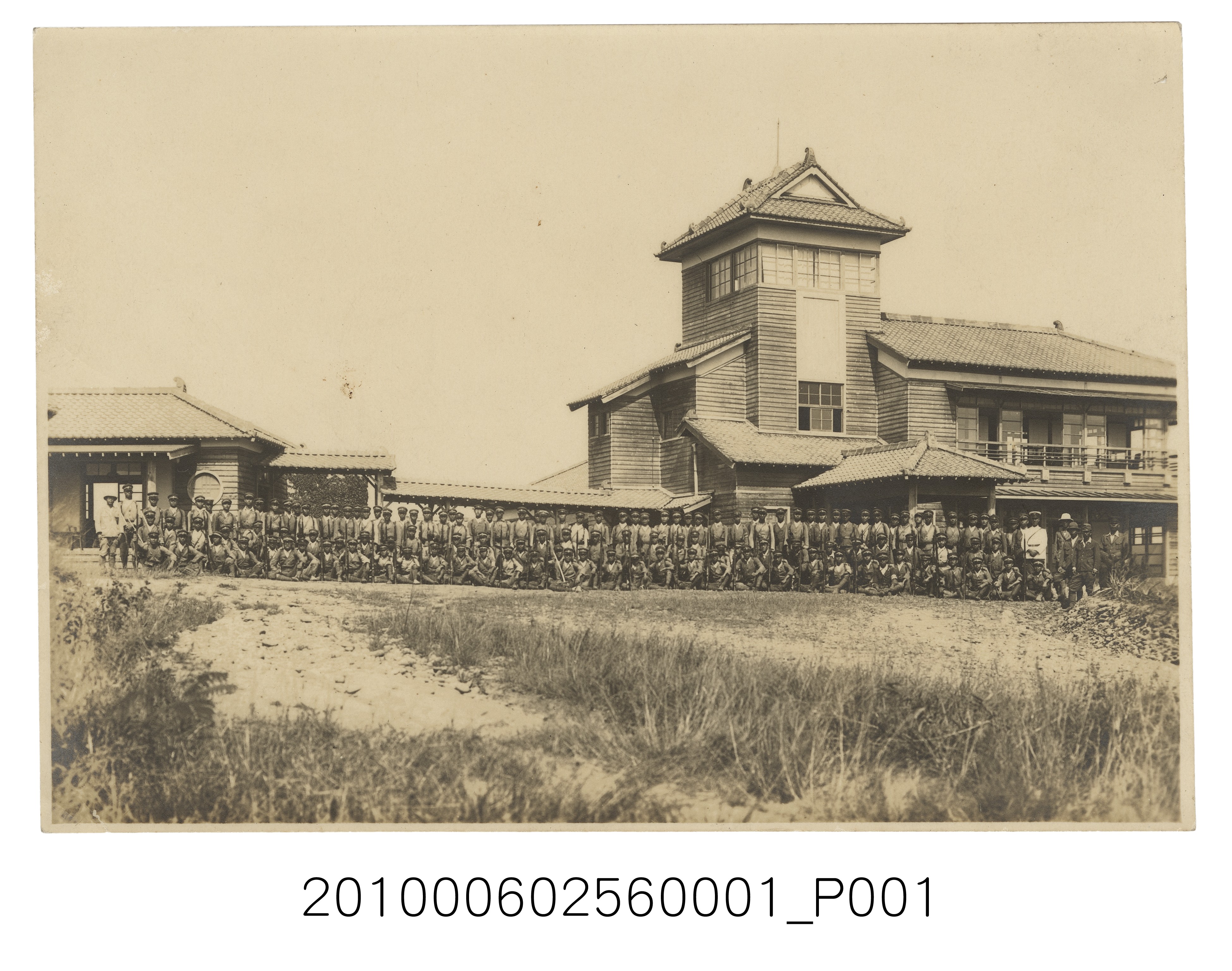 軍隊集體合照 (共1張)