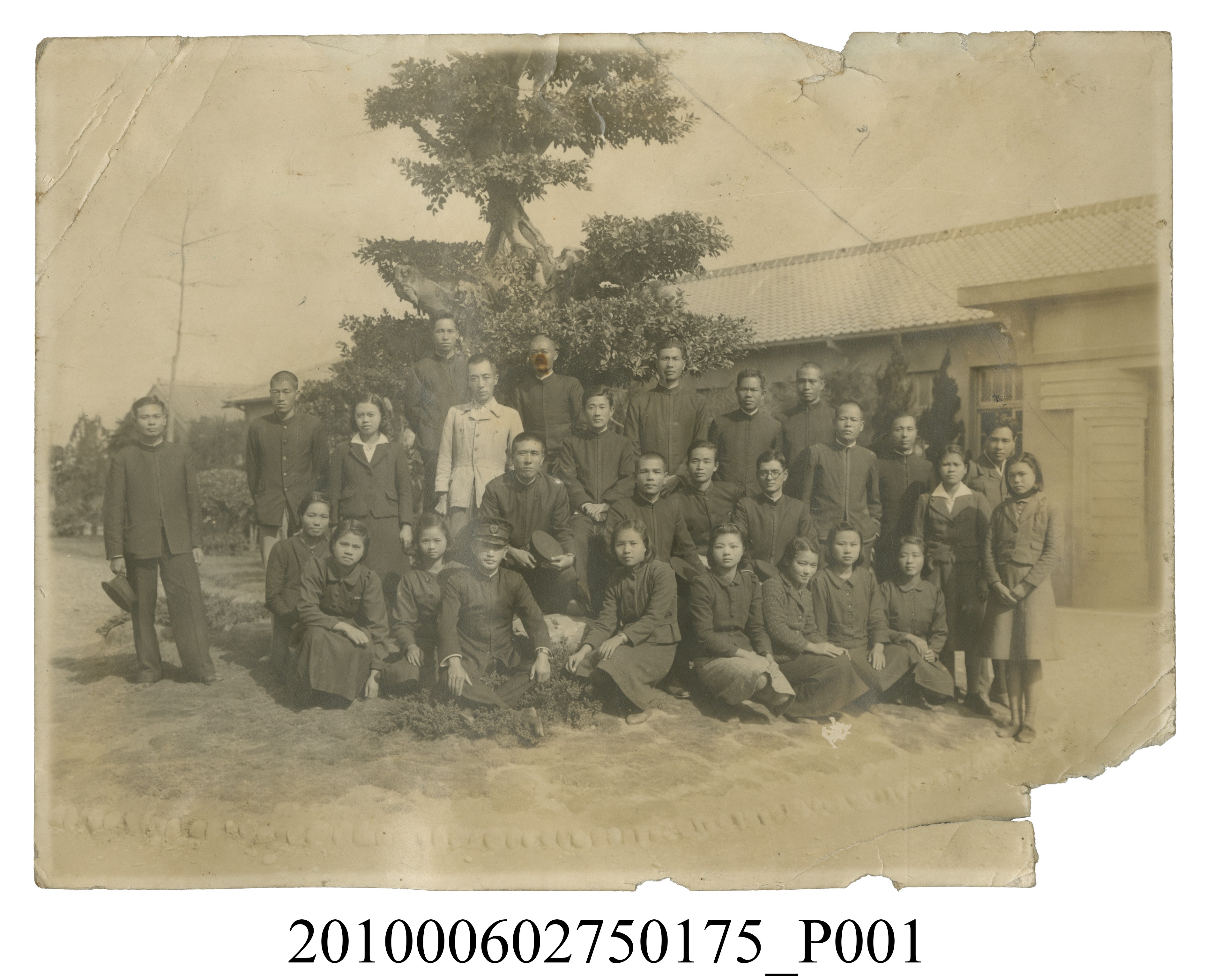 團體合照 (共2張)