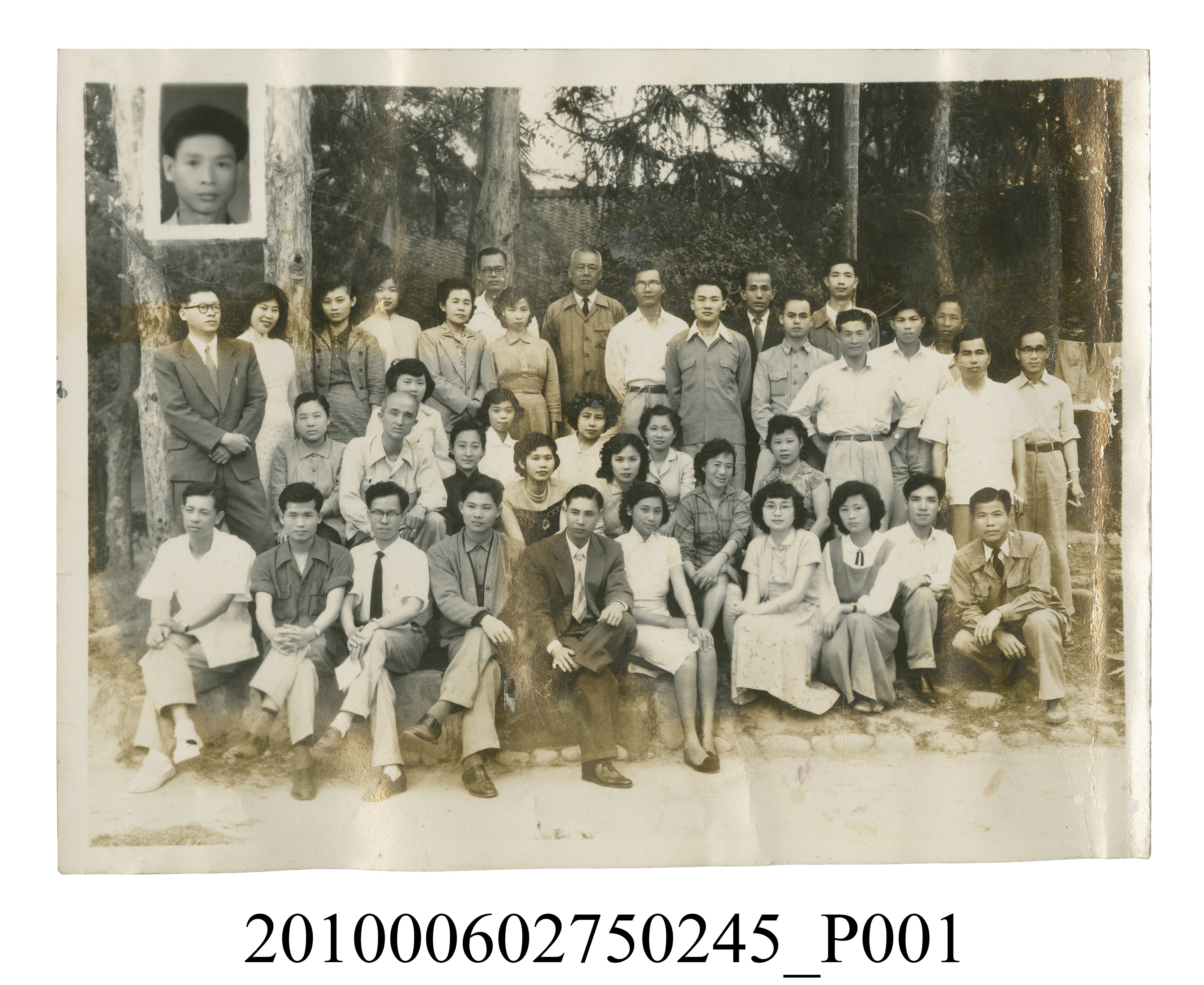 團體合照 (共2張)