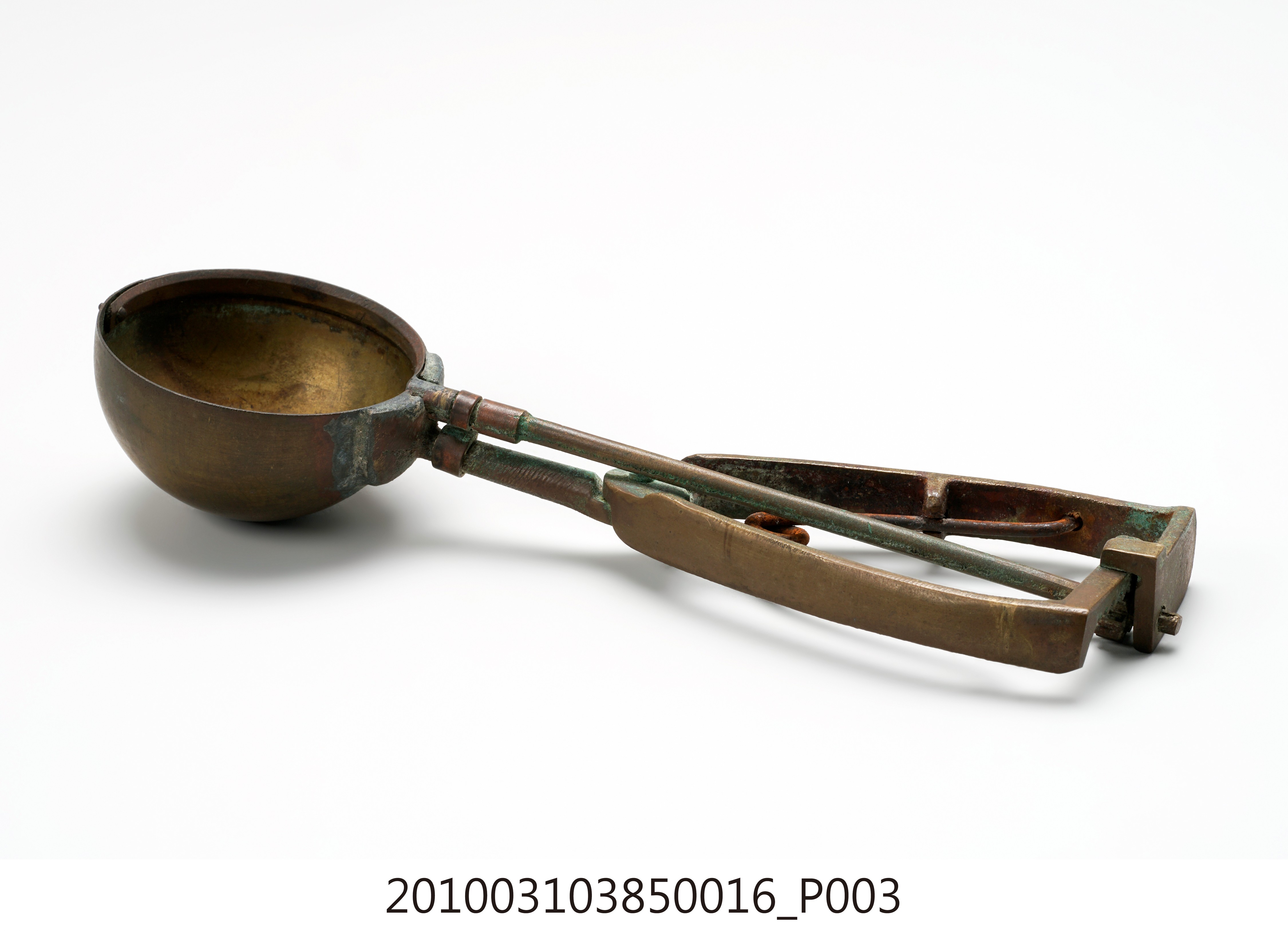 19號銅冰杓 (共8張)