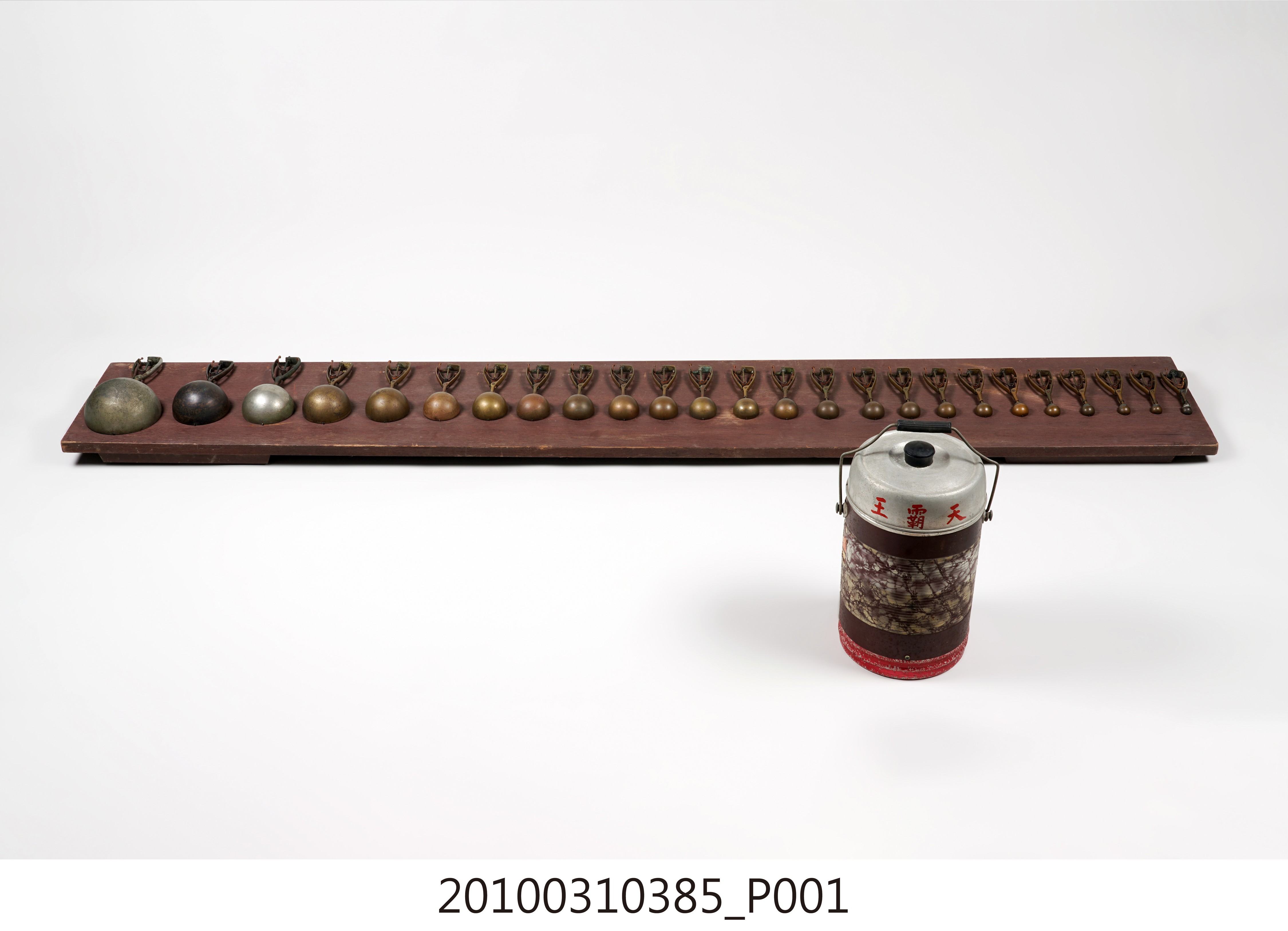 天霸王芋冰販售器具組 (共12張)