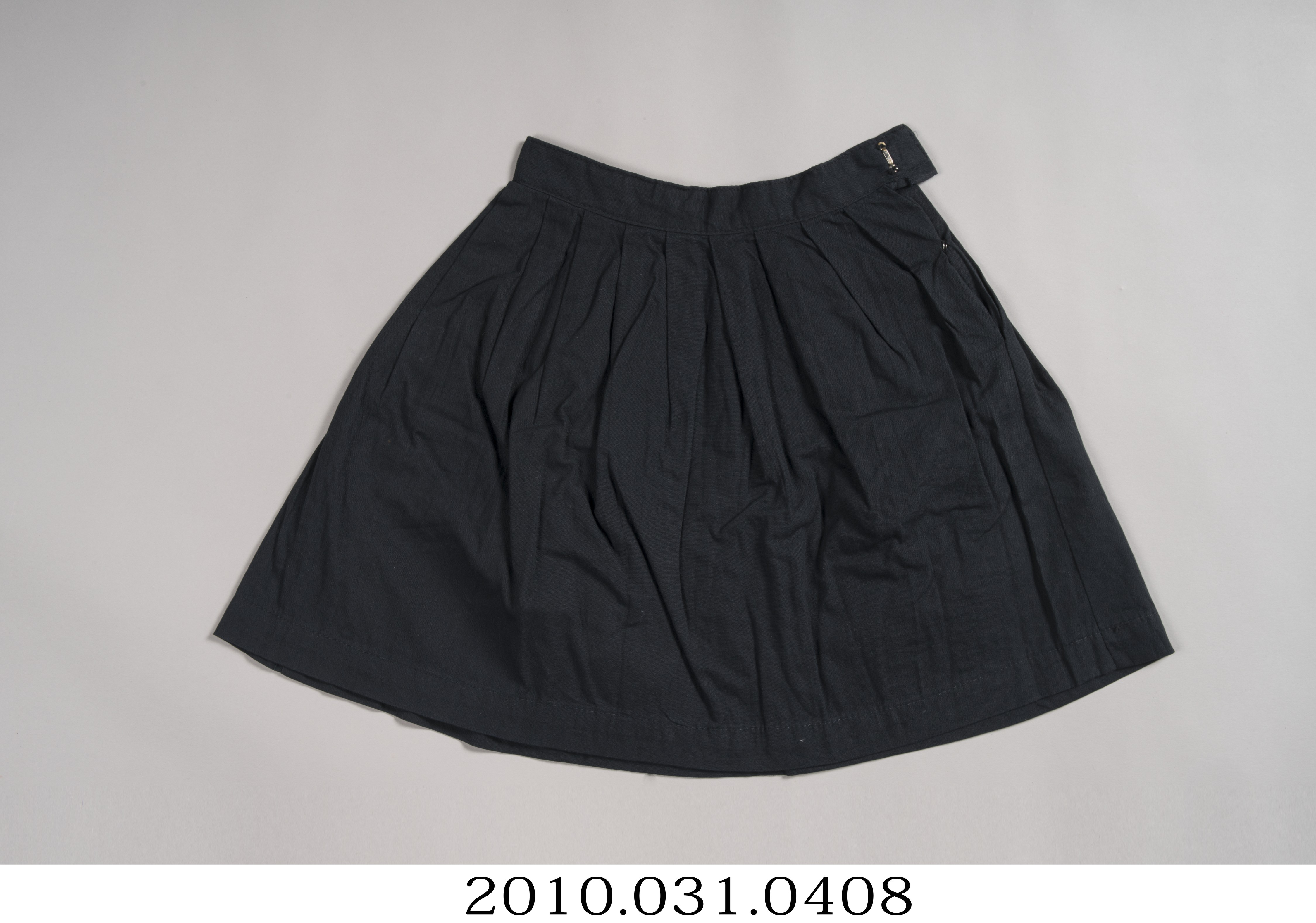小學女童制服褶裙 (共4張)