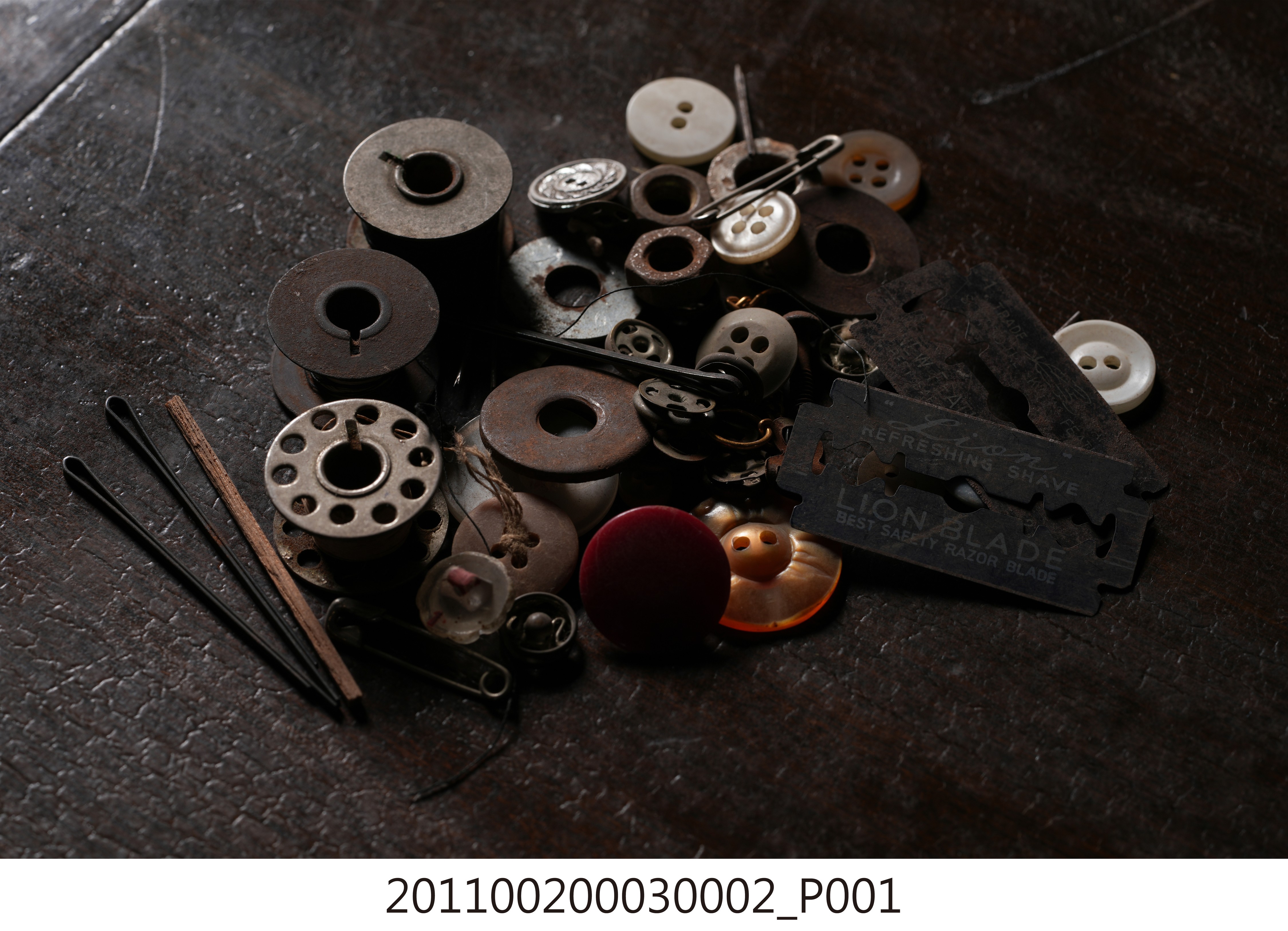 縫紉機零件與裁縫用小工具 (共5張)