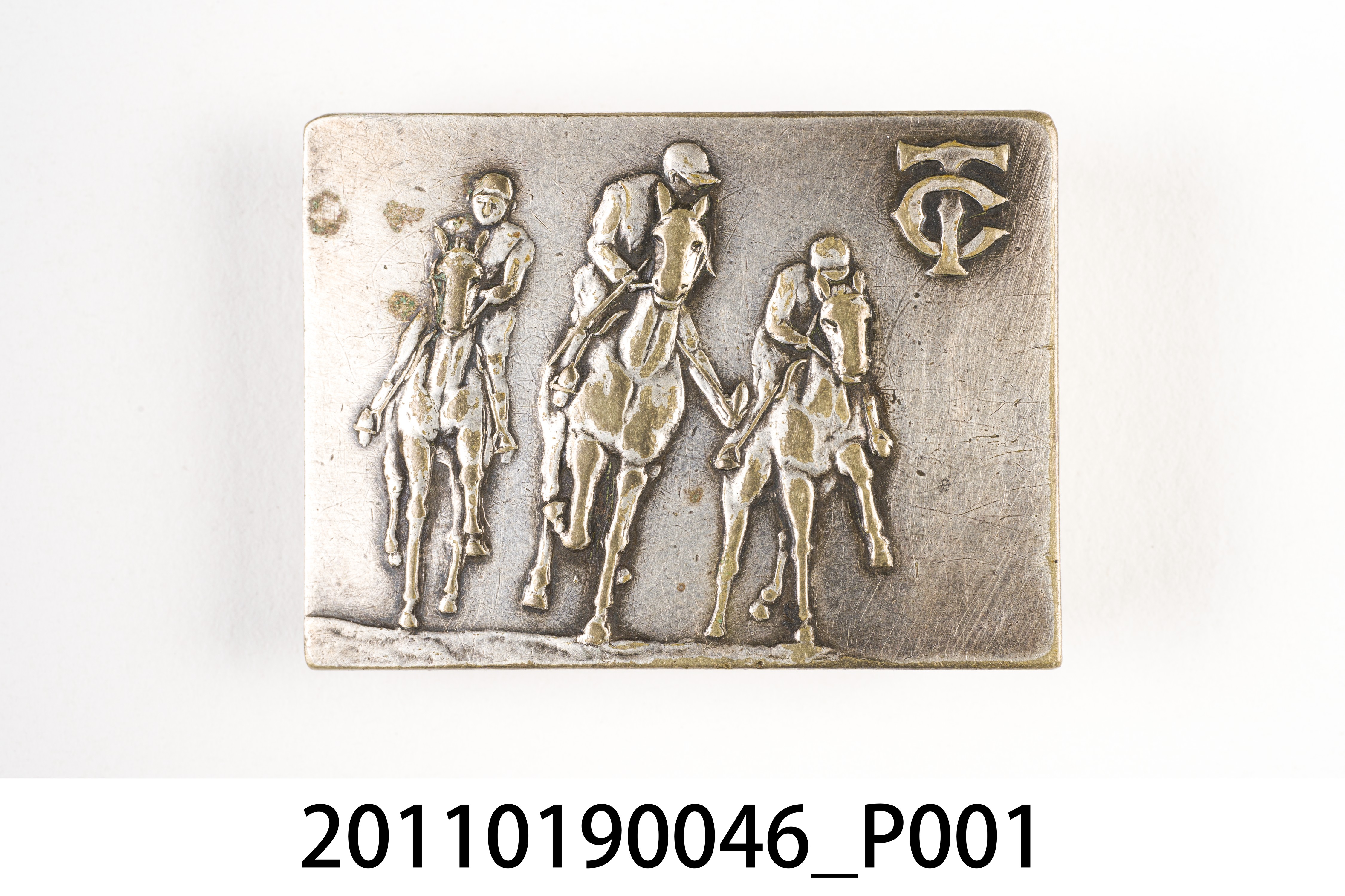 臺中州畜產協會競馬場開場紀念皮帶扣環 (共8張)
