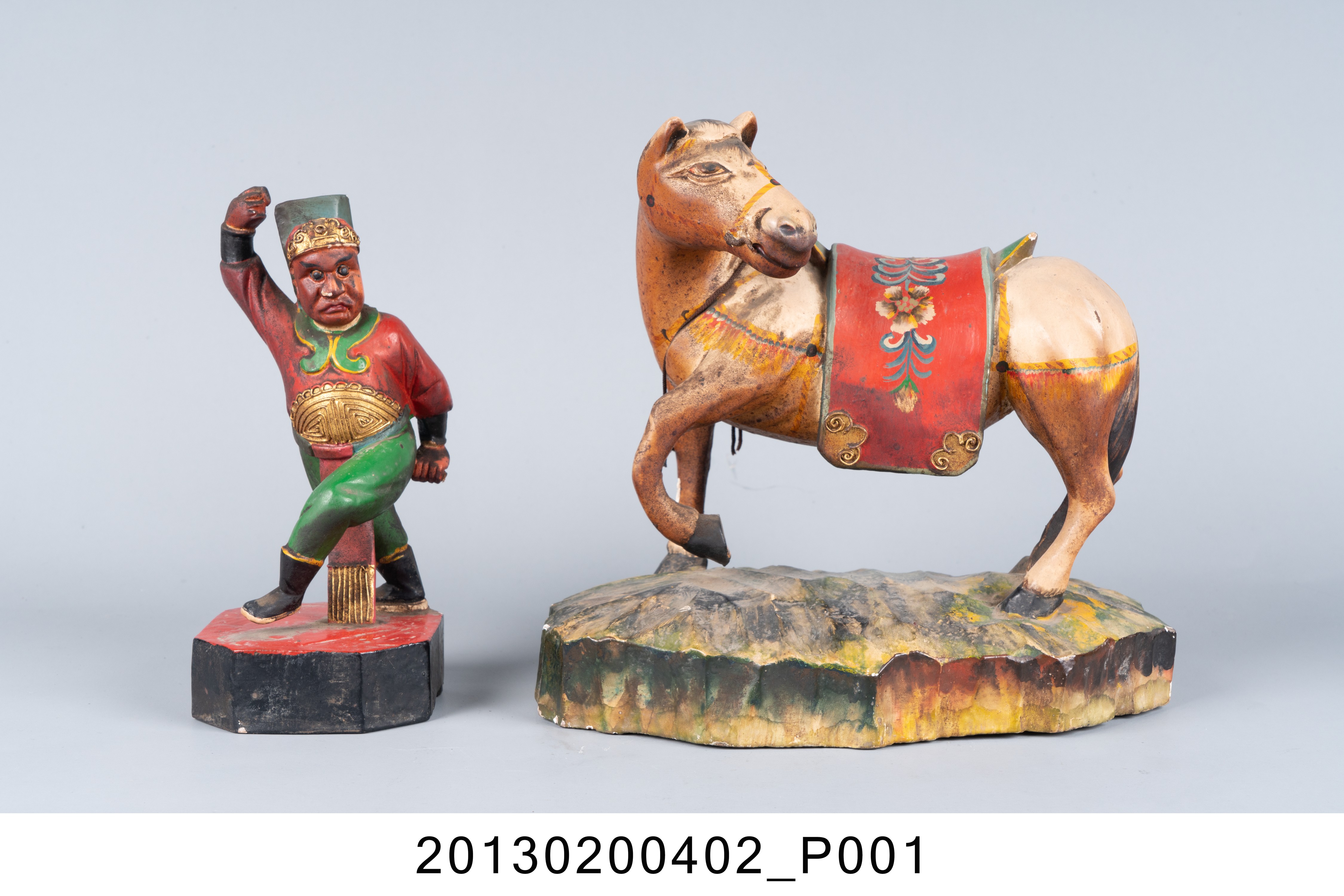 木雕神馬及馬伕神像 (共7張)