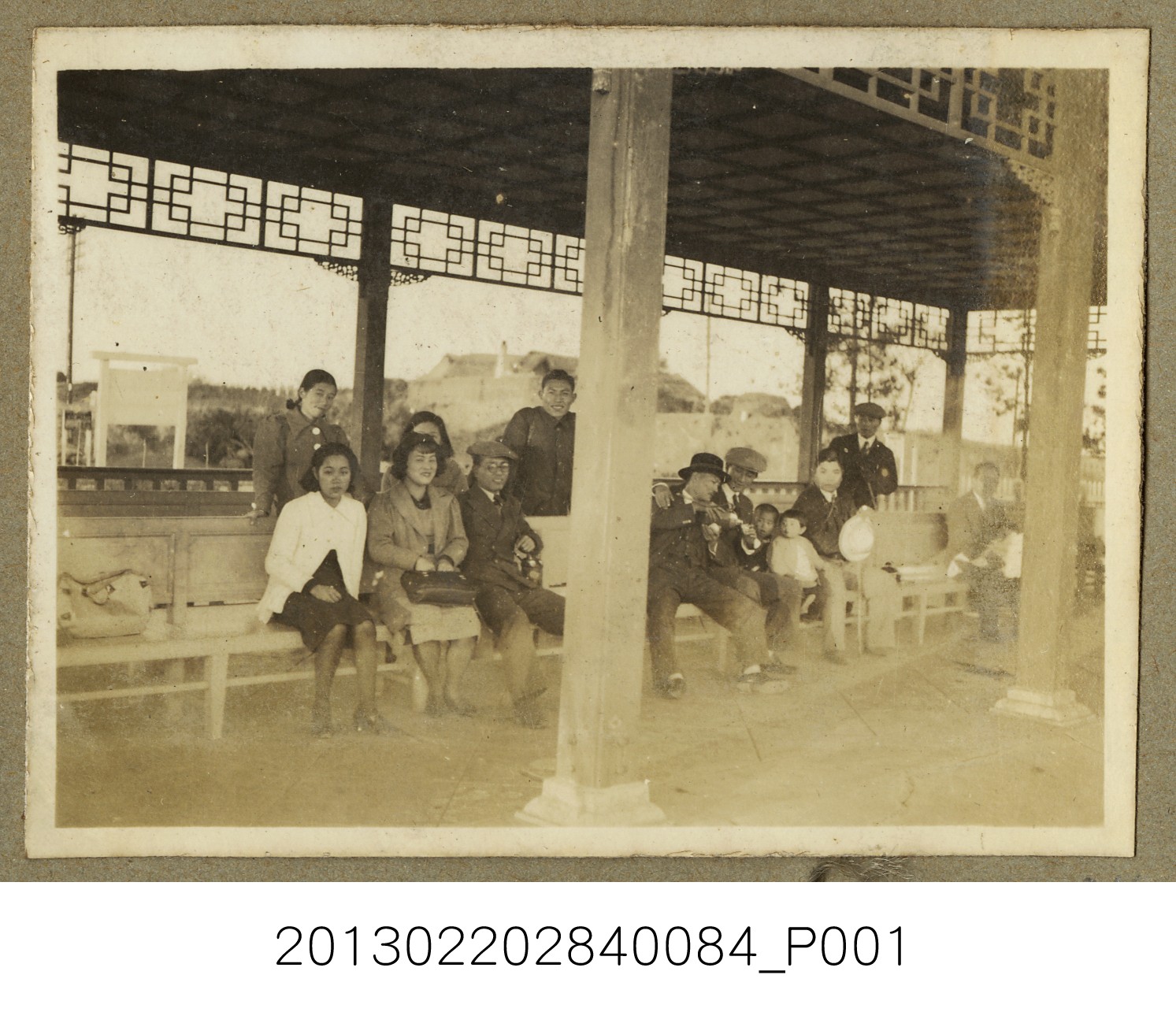 昭和13年10月30日土地課員東陵健行3 (共2張)