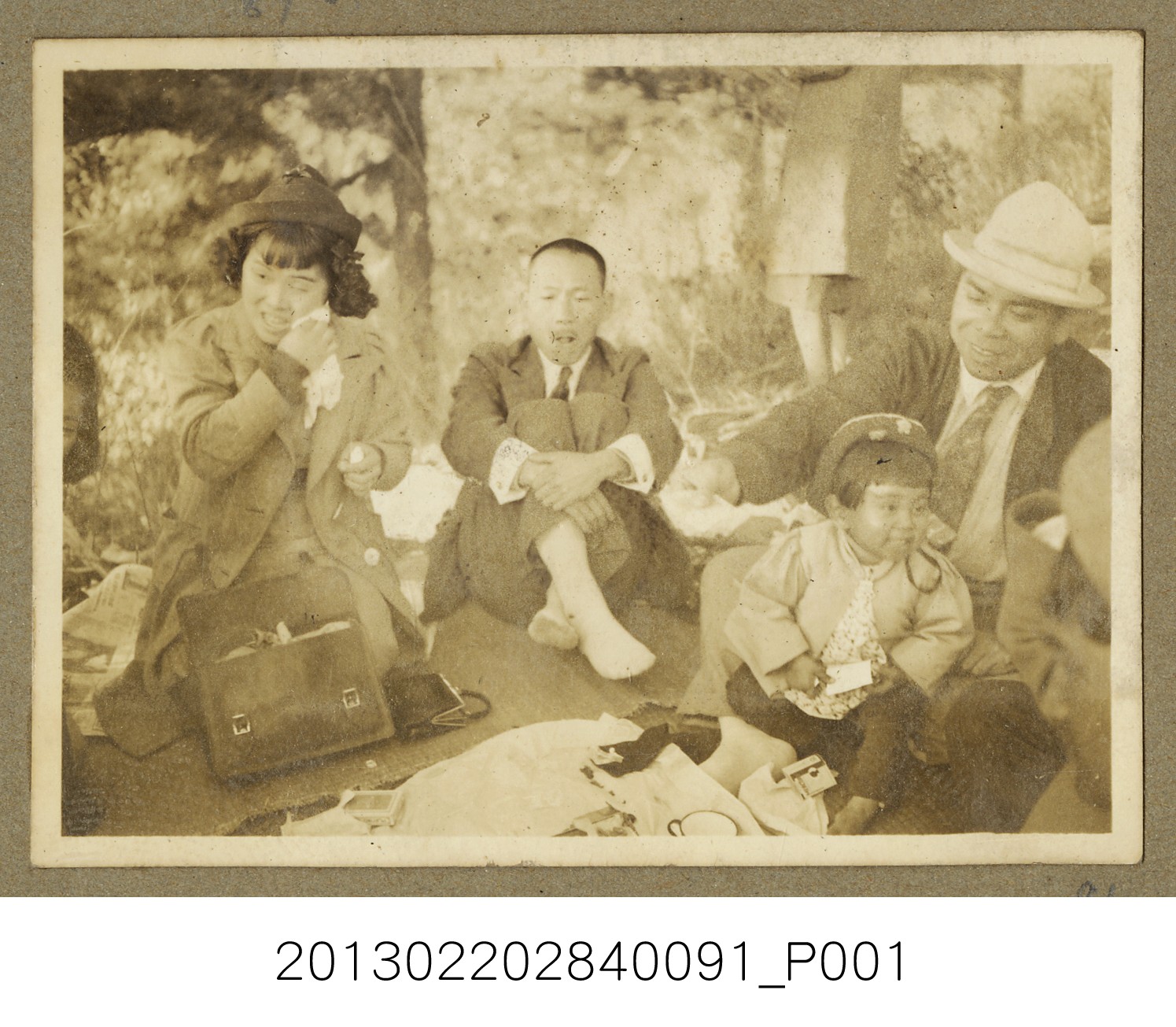 昭和13年10月30日土地課員東陵健行10 (共2張)