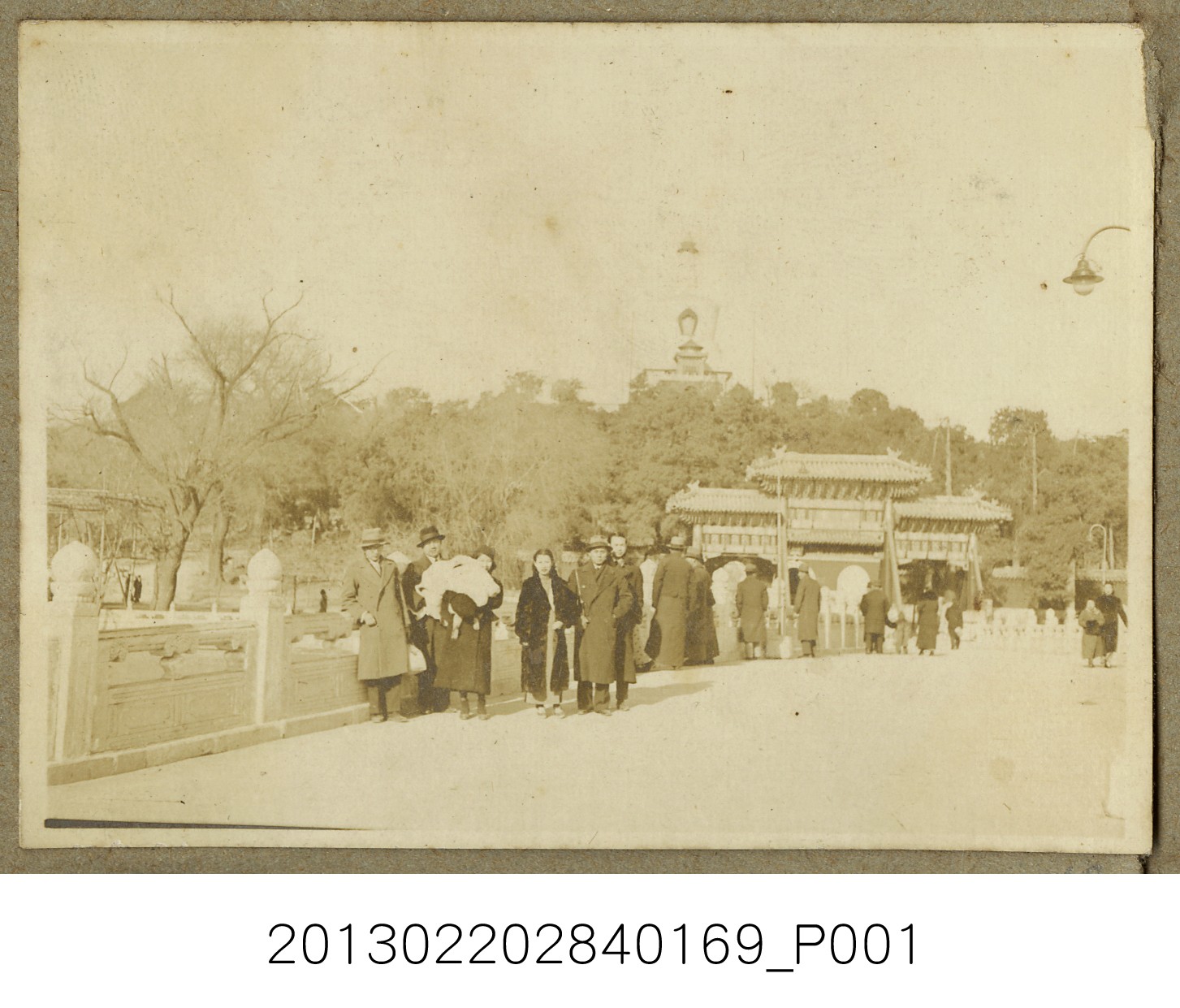 昭和15年正月張星賢夫婦等人北京旅行合照 (共2張)