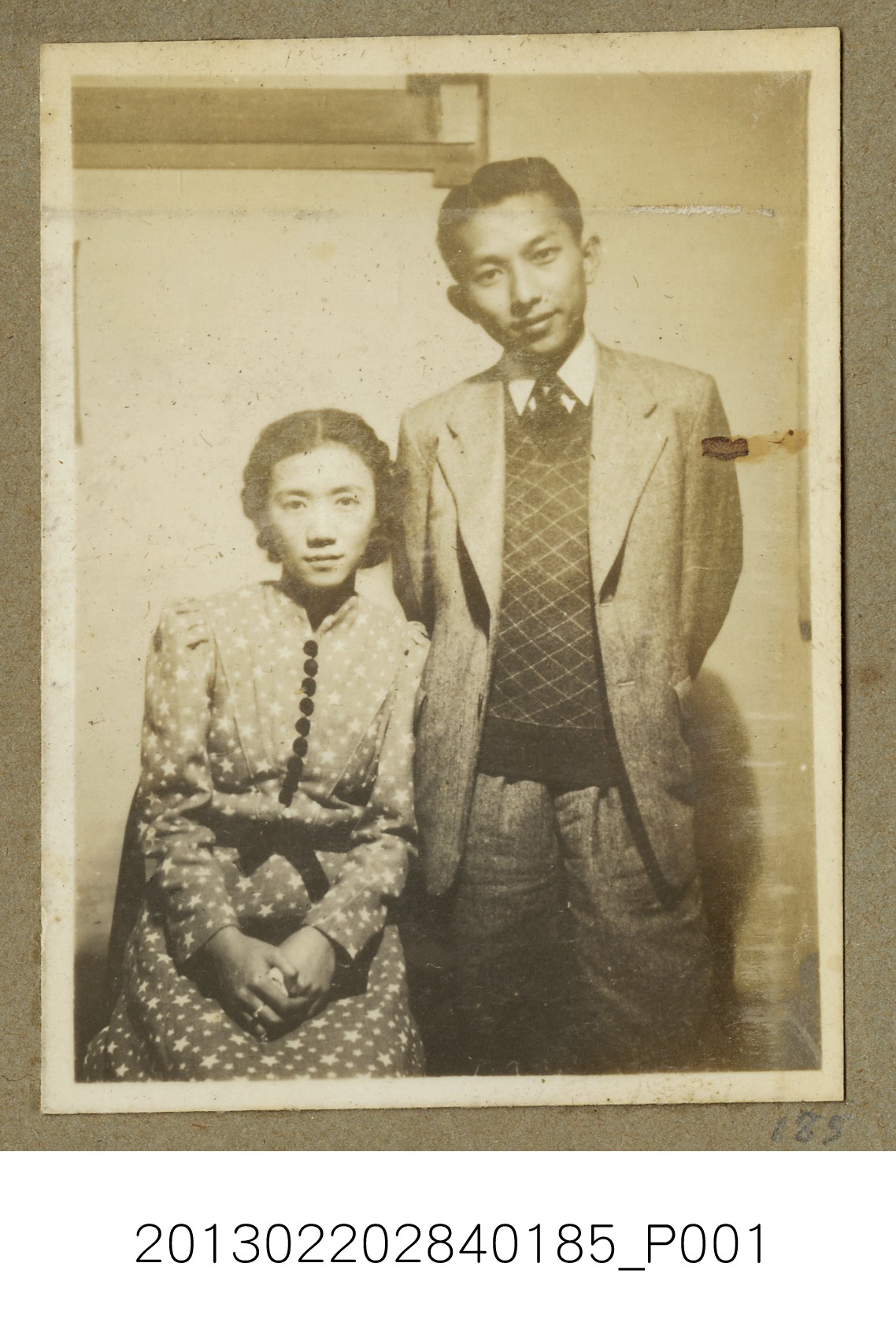 男女合照 (共2張)