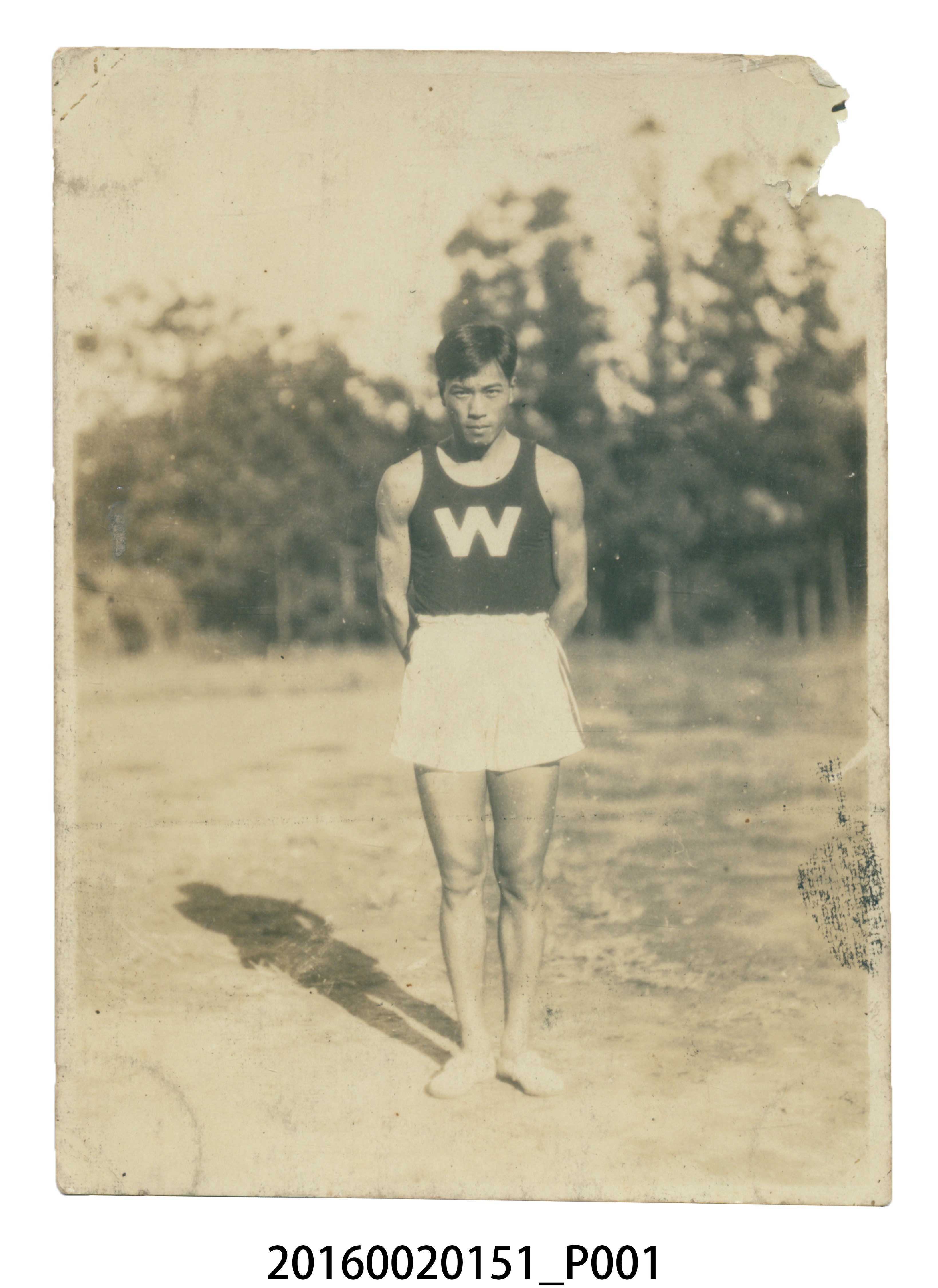 張星賢於1931年考進早稻田大學並獲選為校田徑代表選手 (共4張)